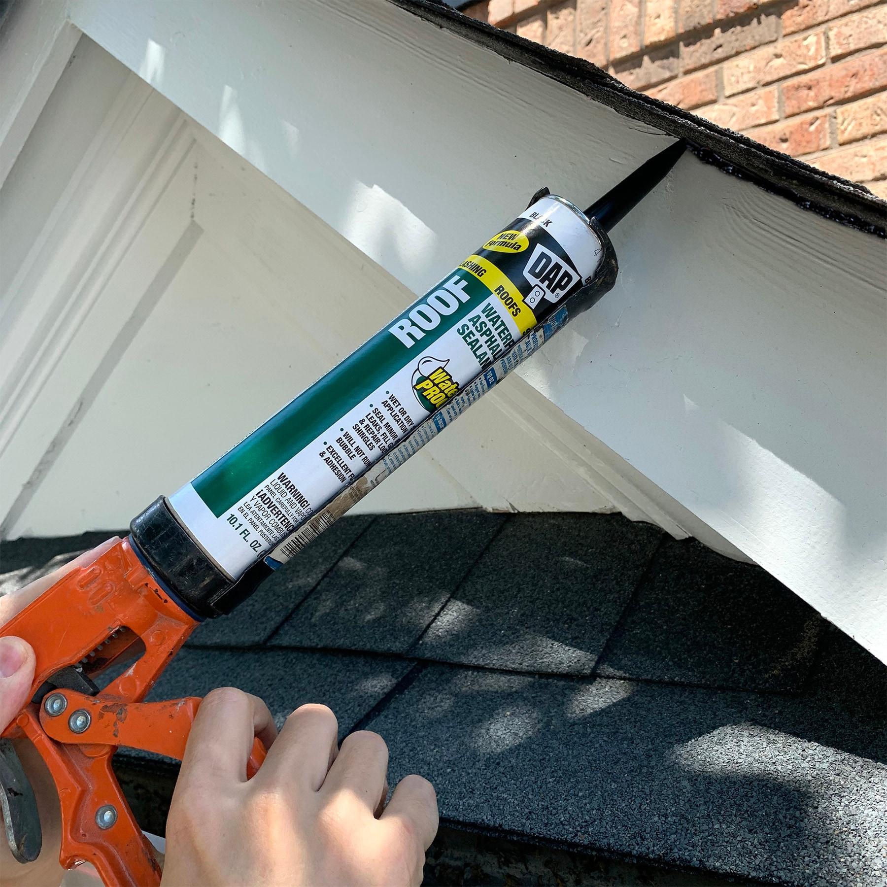 DAP 18268 10.1 oz. Black Roof Waterproof Asphalt Filler & Sealant