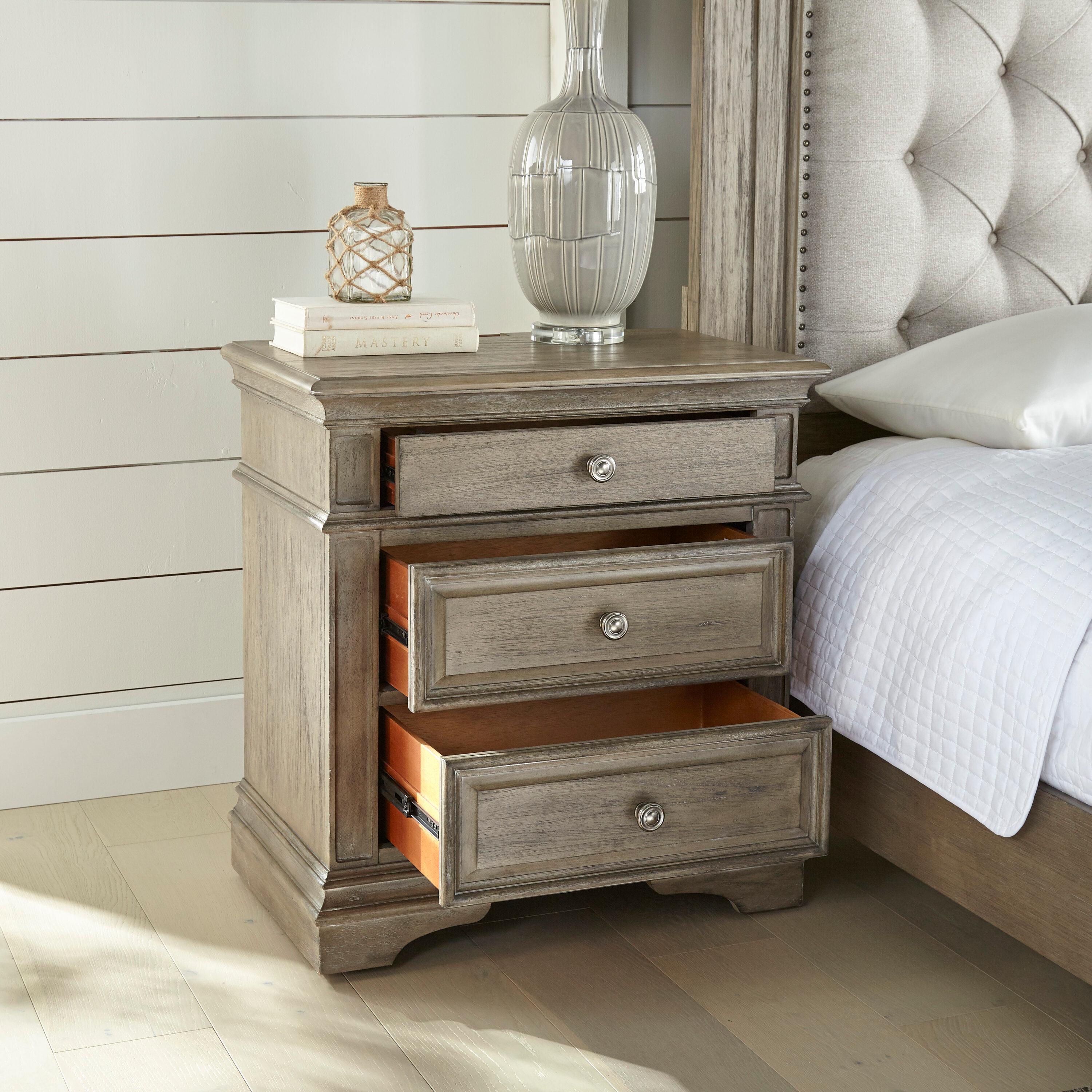 Highland Park Driftwood Gray Wood 3-drawer Nightstand