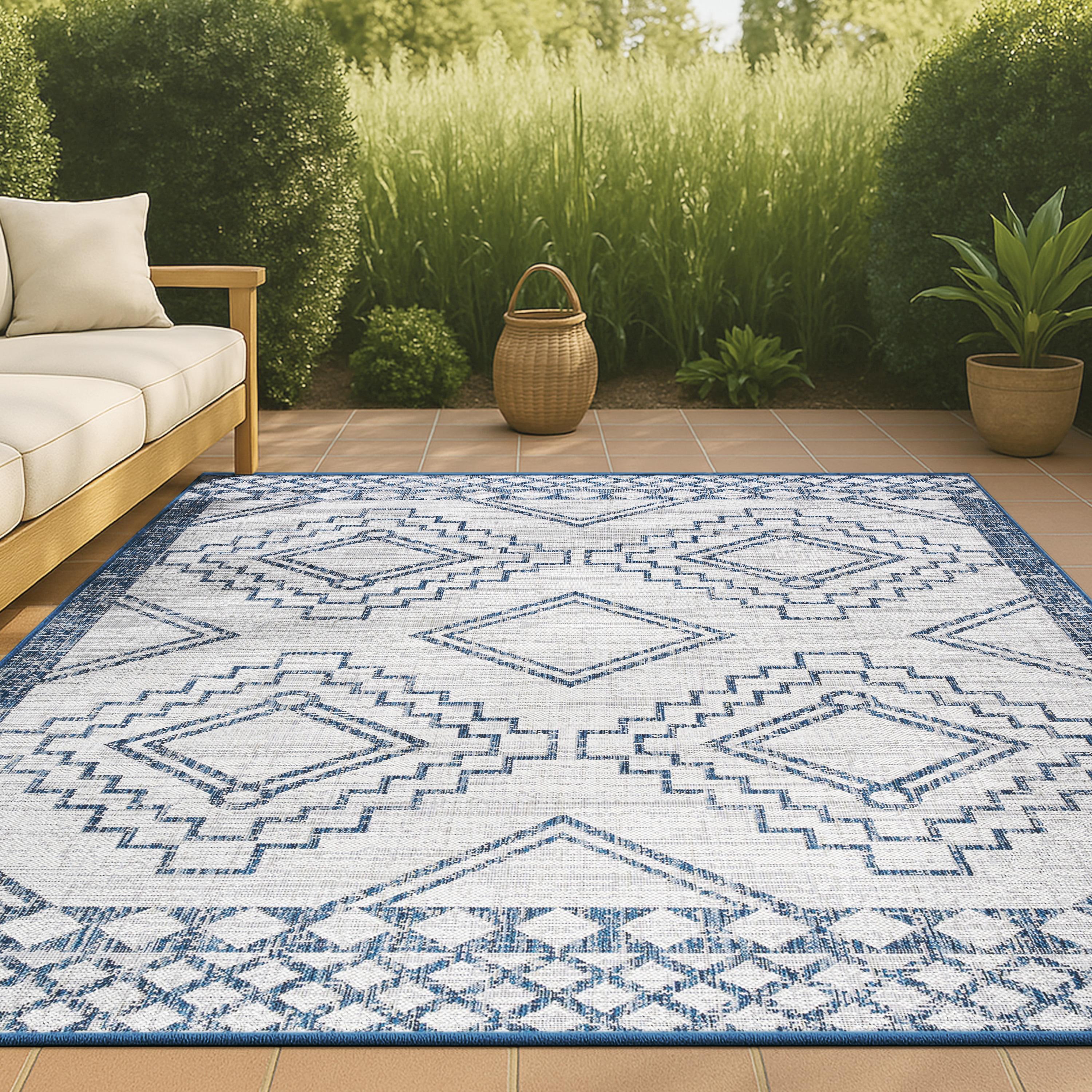 3'x5' Marokko Diamond  Medallion Indoor/Outdoor Area Rug, Ivory/Blue - JONATHAN Y