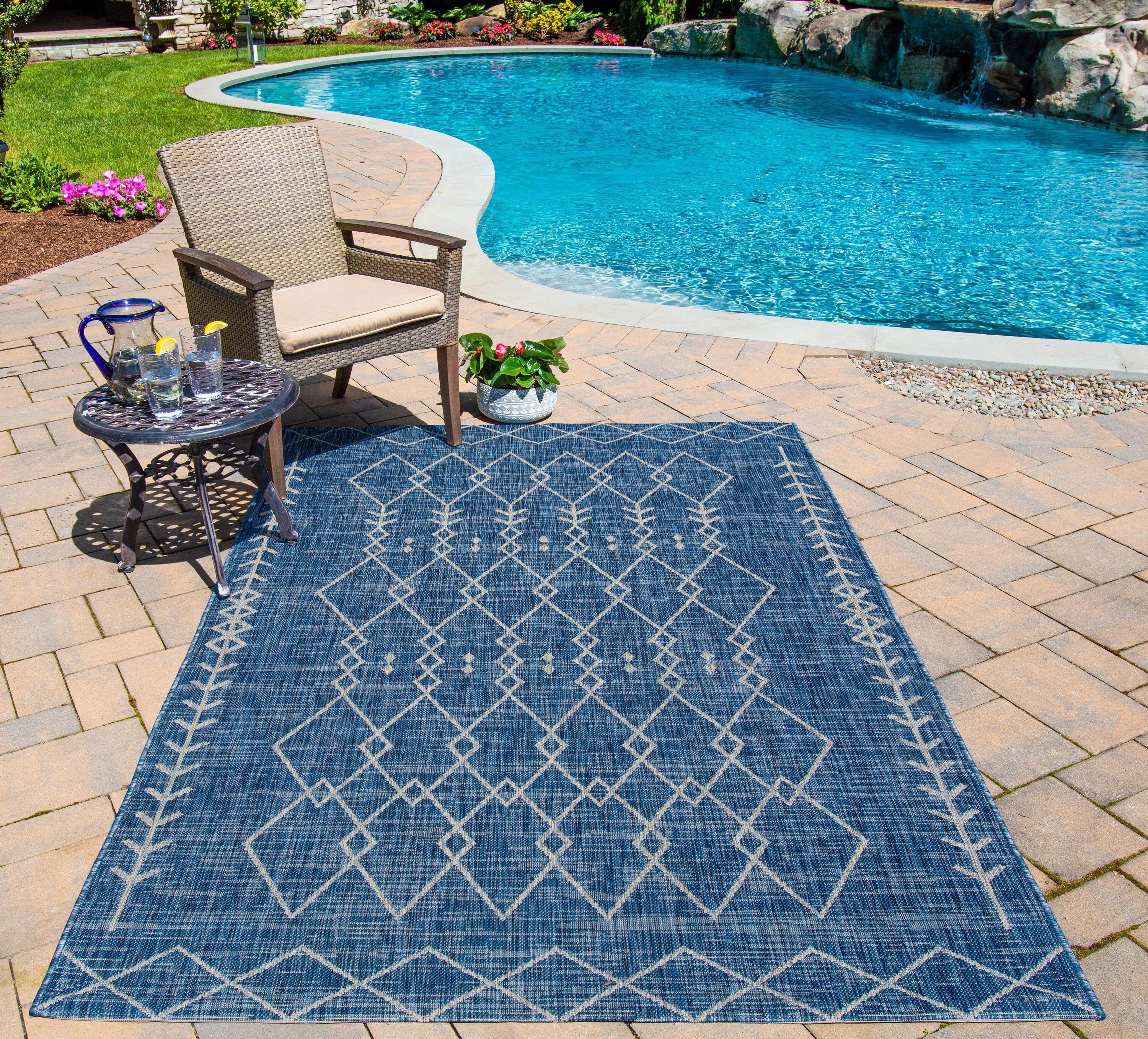 Momeni Villa Monaco Blue/Gray Indoor/Outdoor Rug