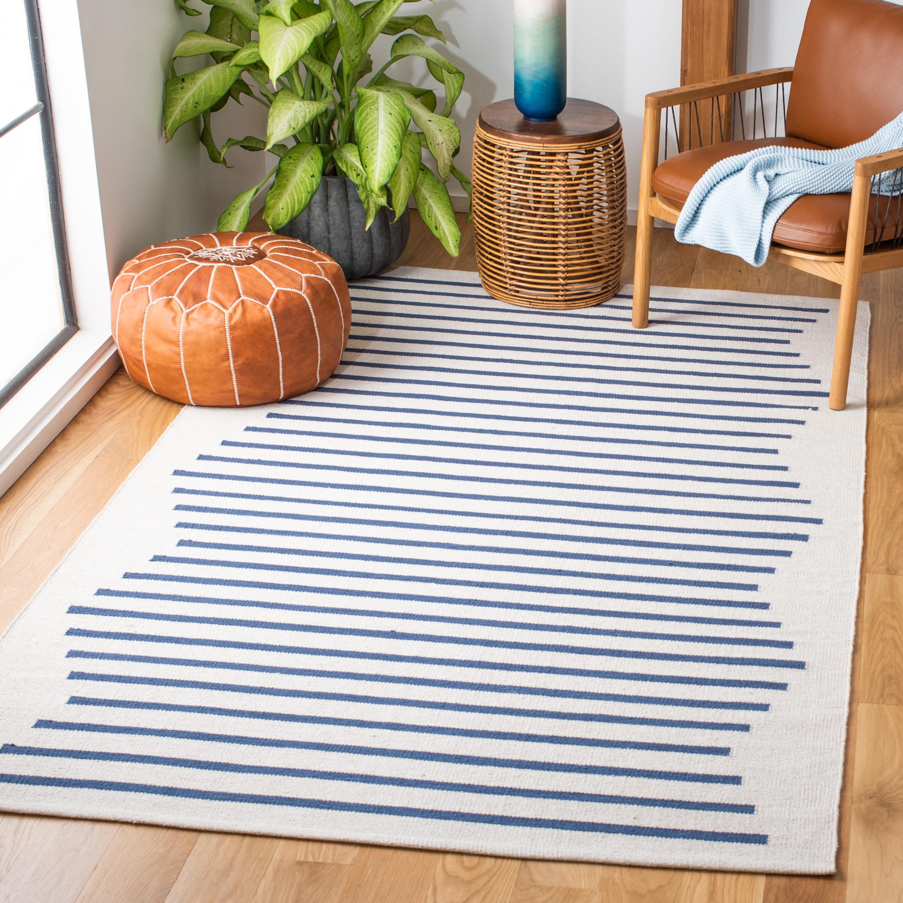 Montauk MTK313 Hand Woven Area Rug - Ivory/Navy - 6'x6' - Safavieh.