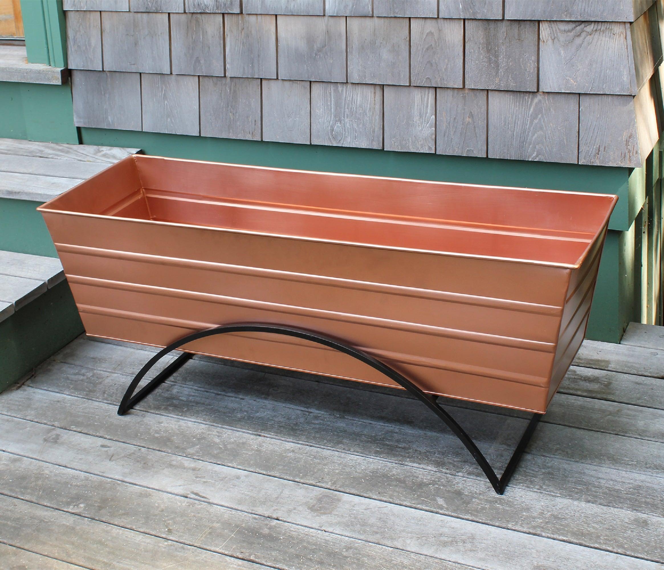 Oberdan Metal Planter