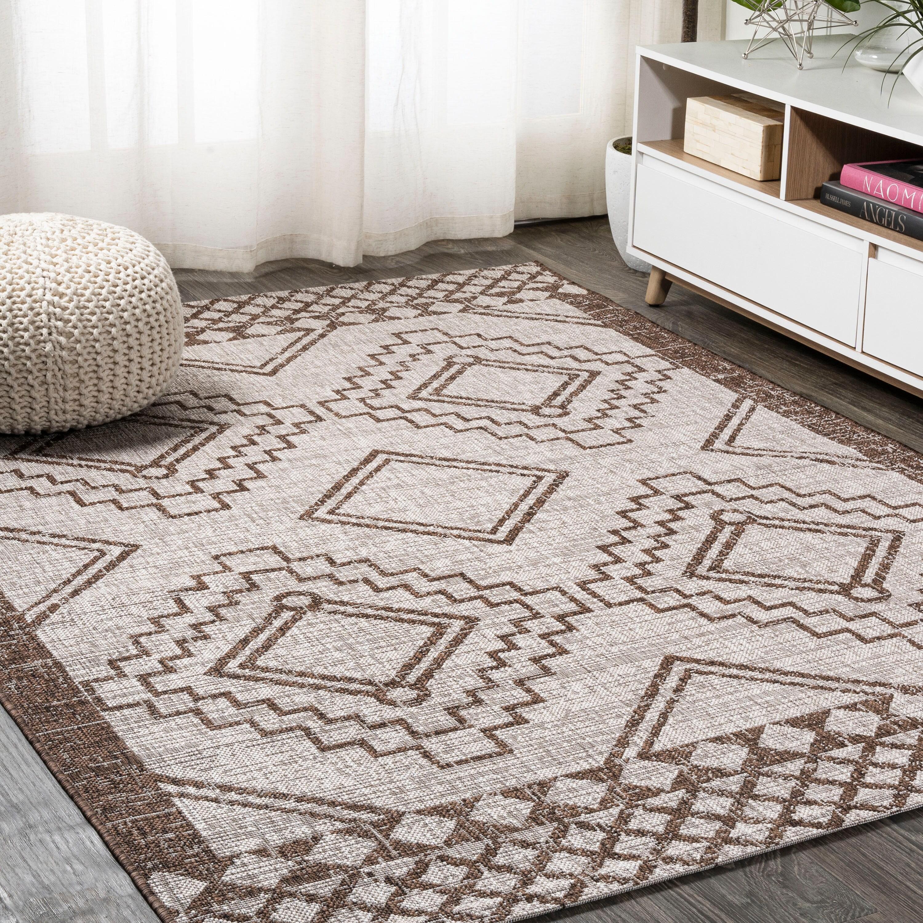 4'x6' Marokko Diamond  Medallion Indoor/Outdoor Area Rug, Beige/Brown - JONATHAN Y