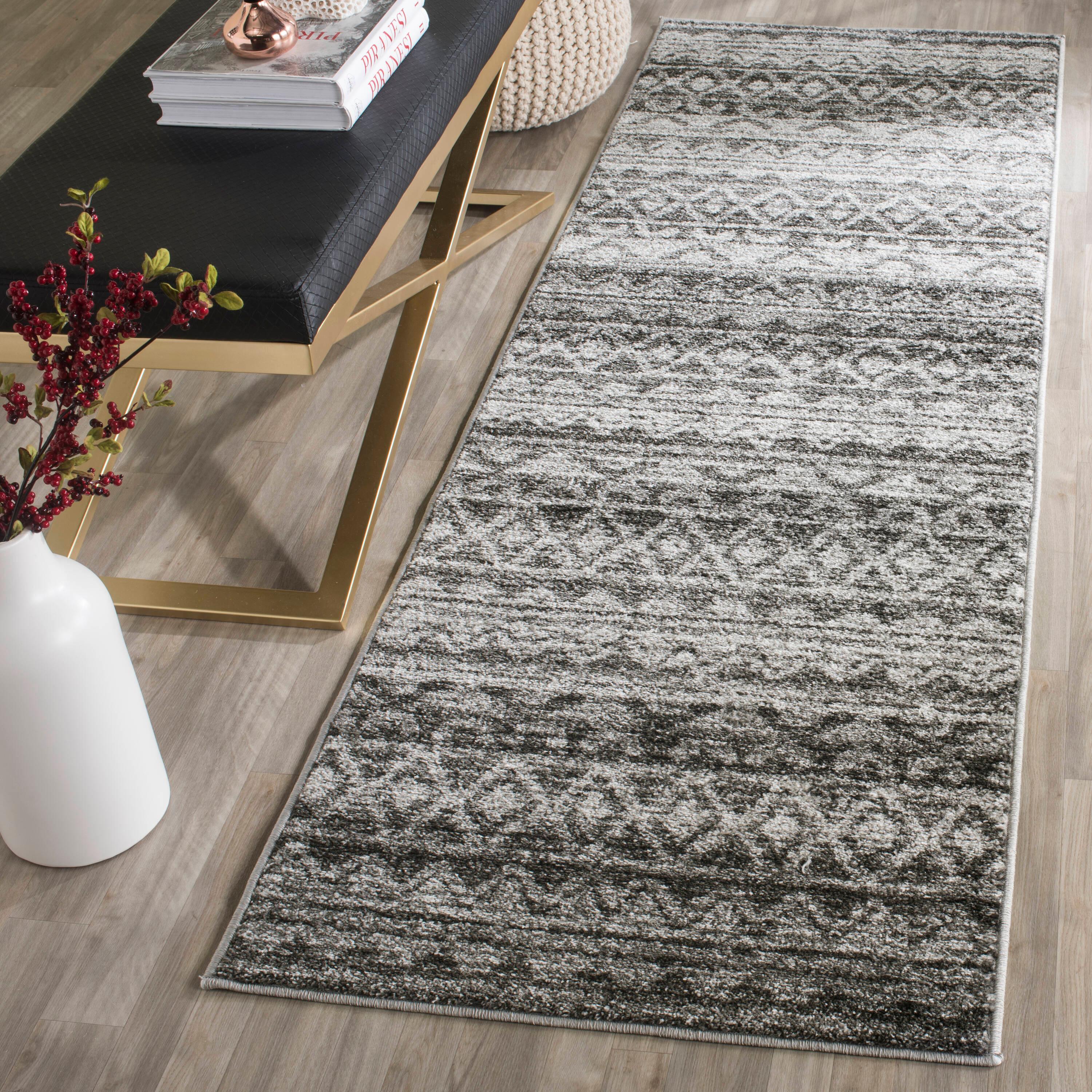 Adirondack ADR119 Machine Made Indoor Runner - Ivory/Charcoal - 2'-6"x6' - Safavieh