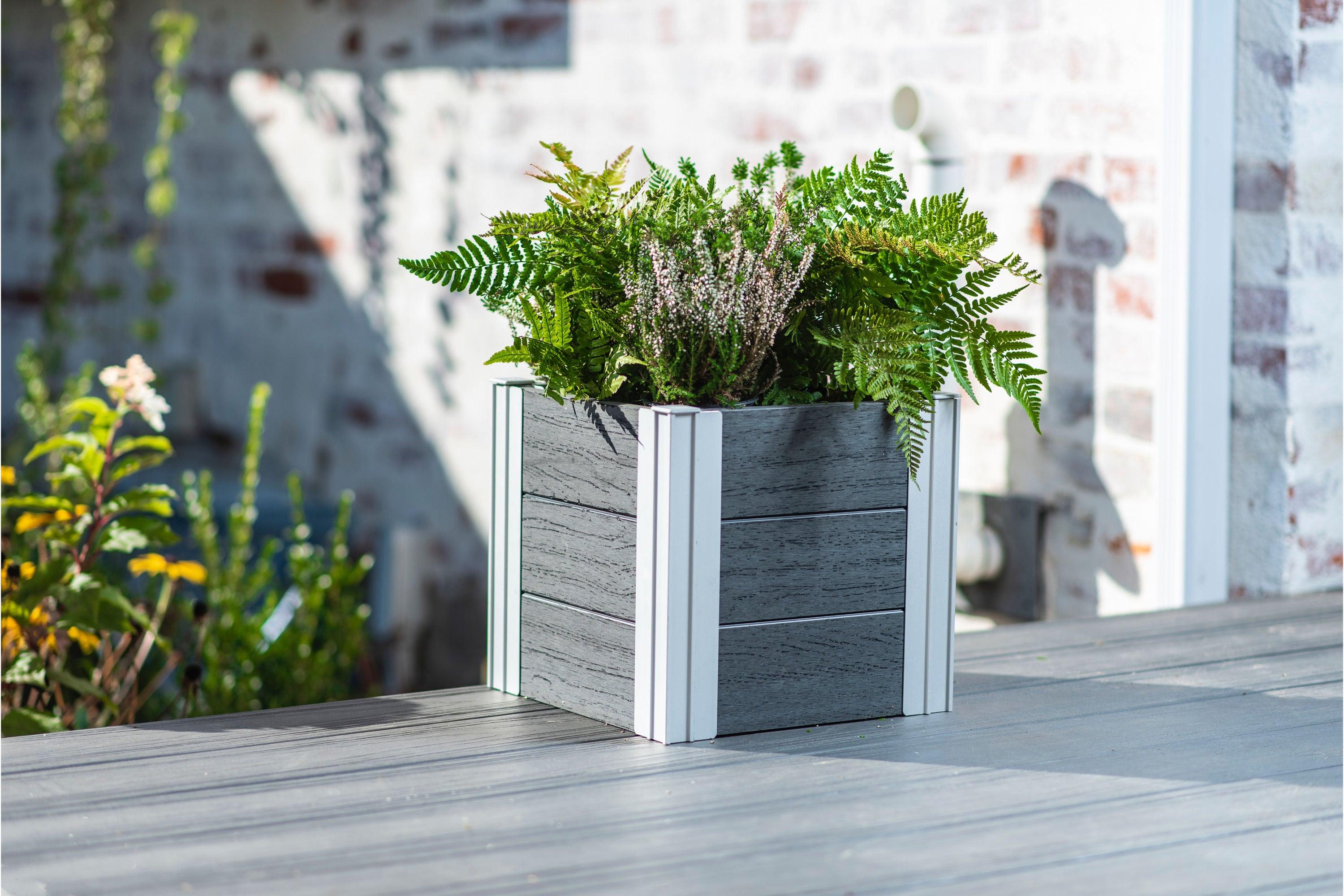 Urbana Planter Box