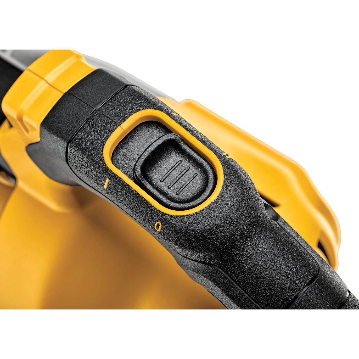 DEWALT 20V Cordless Vacuum Cleaner - Easy Empty Canister