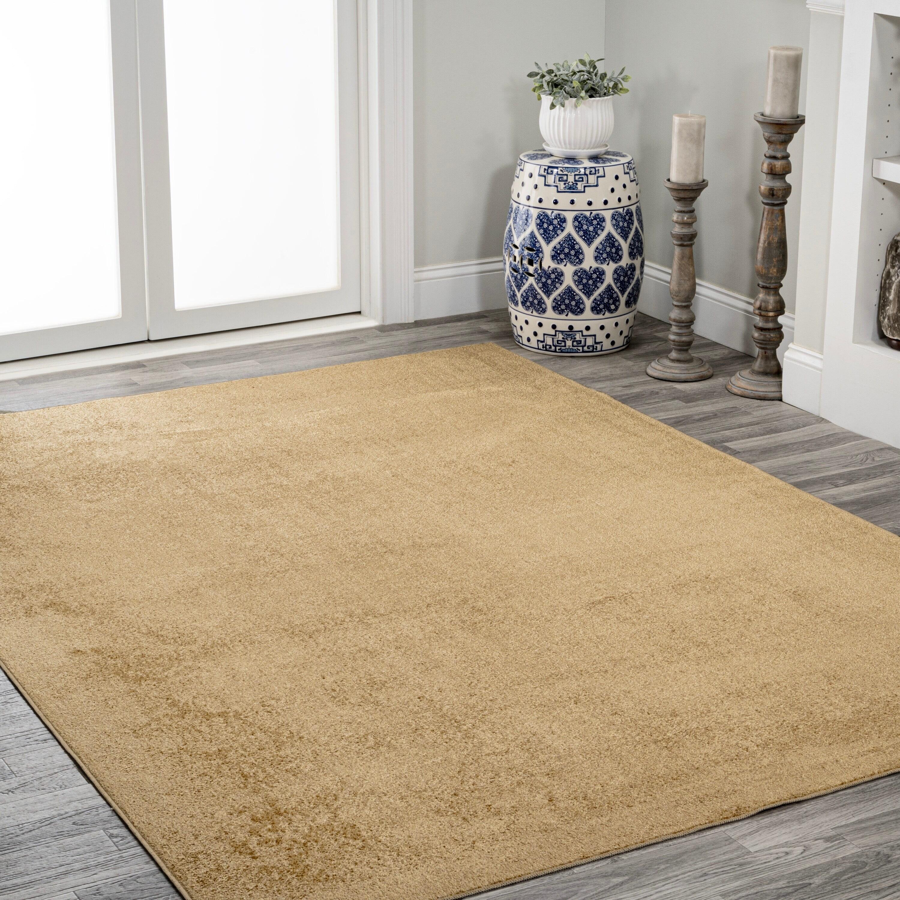 JONATHAN Y Twyla Classic Solid Low-Pile Machine-Washable Yellow 5 ft. x 8 ft. Area Rug