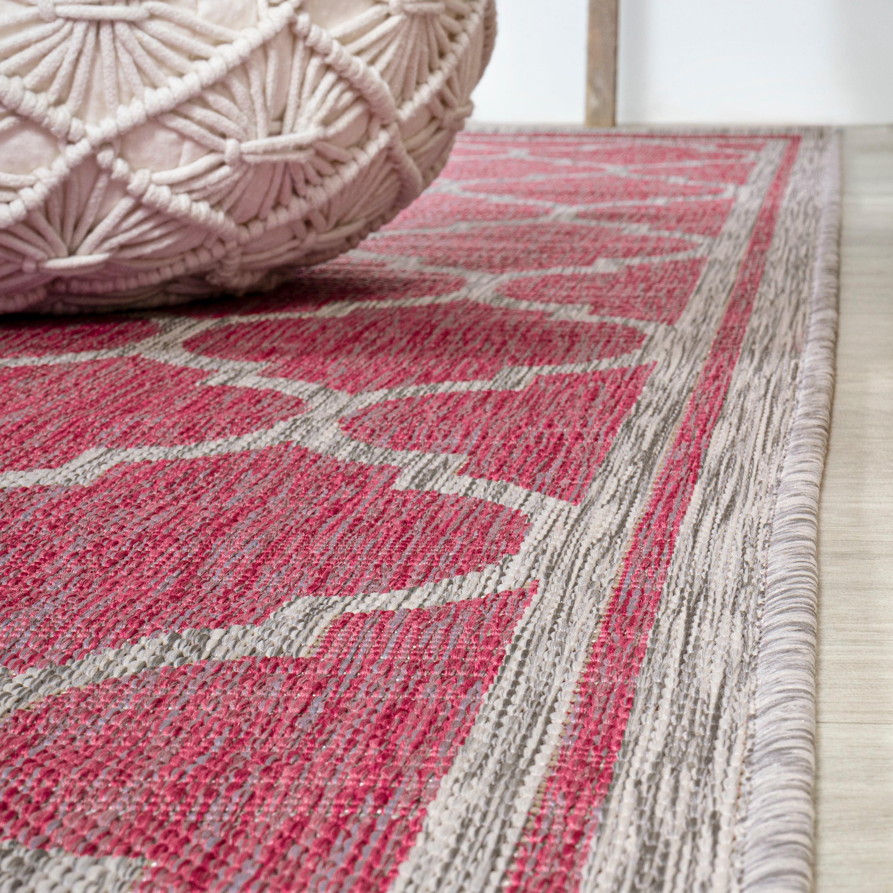 5' x 5' Trebol Moroccan Trellis Textured Weave Indoor/Outdoor Area Rug, Fuchsia/Light Gray - JONATHAN Y