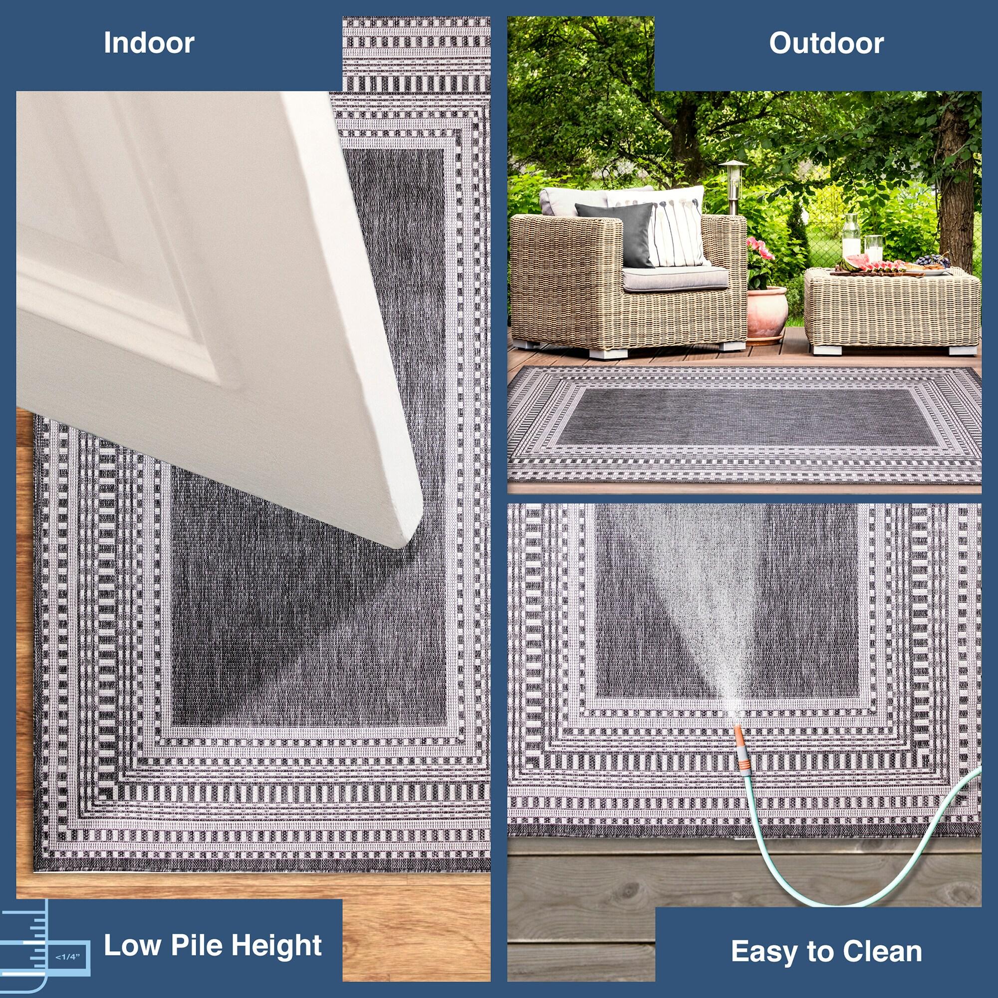 Liora Manne Malibu Etched Border Indoor/Outdoor Rug Charcoal 1'11" x 7'6"