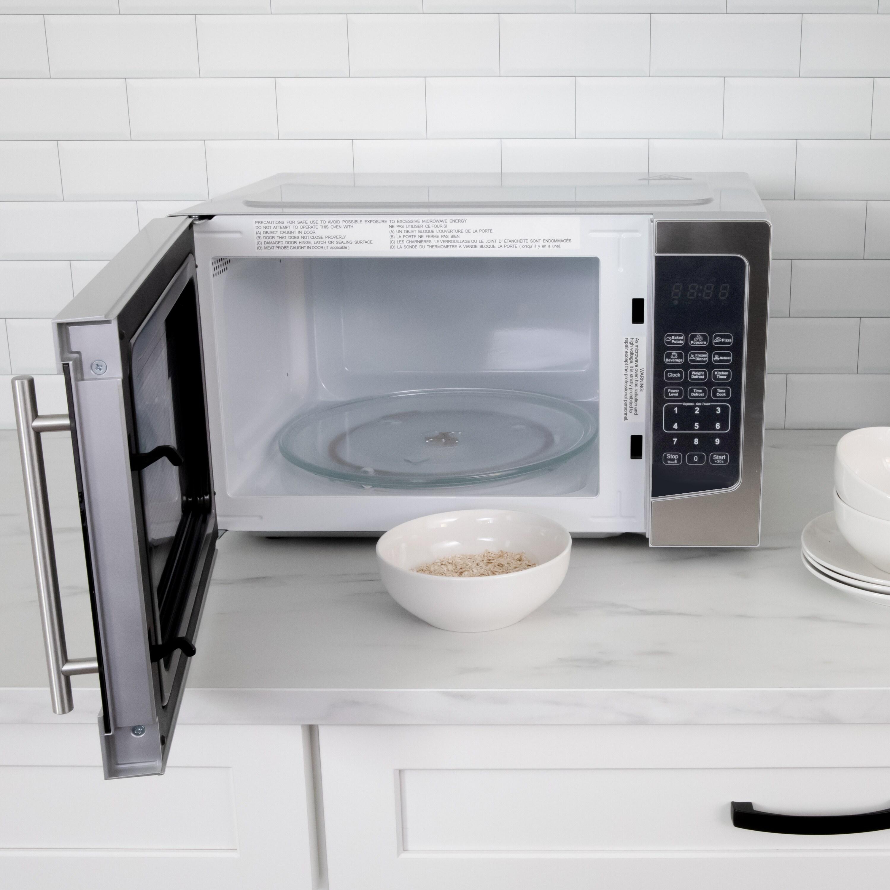 Avanti 1.1 cu. ft. Stainless Steel Microwave Oven, 1,000 W, Mirror-Finish