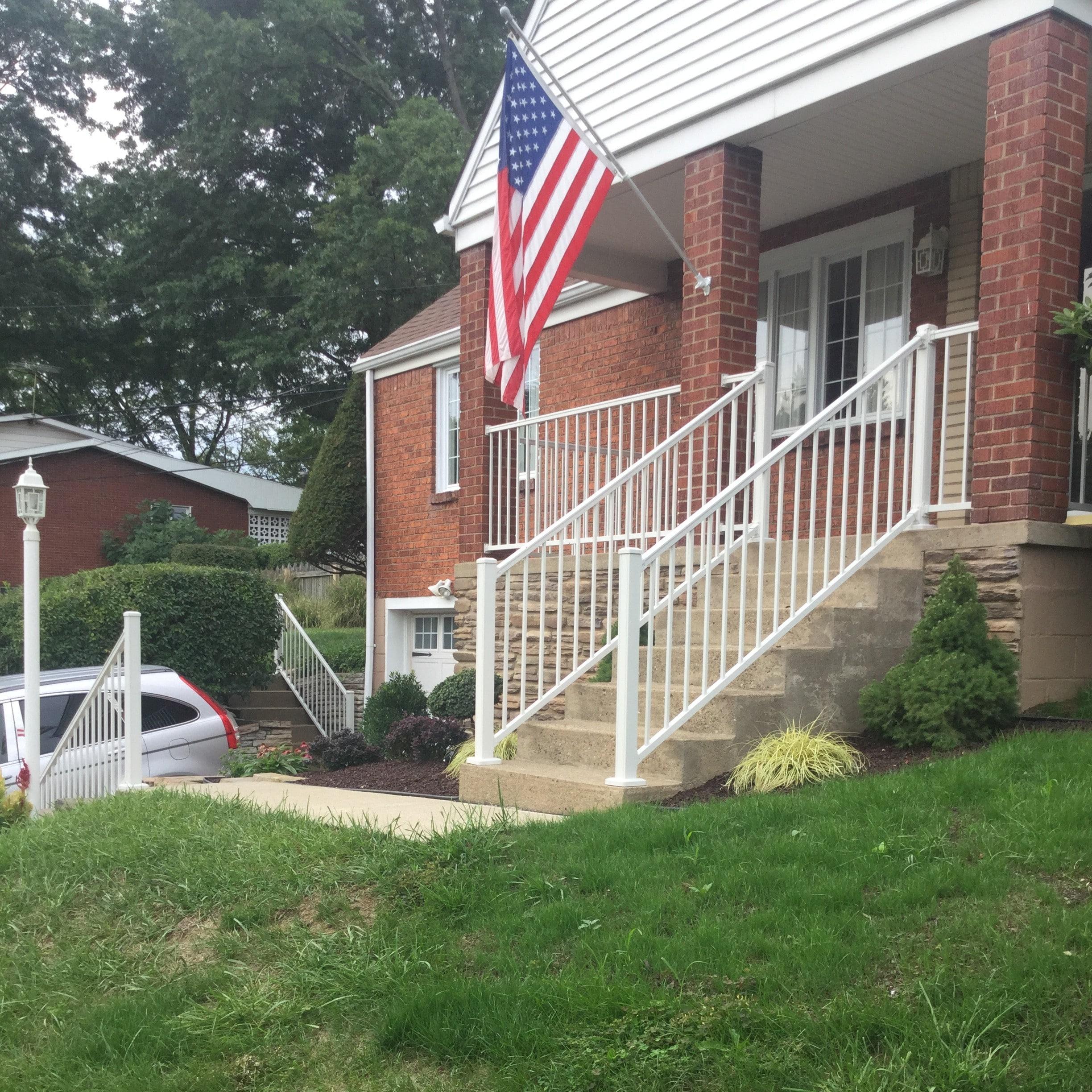 Weatherables Stanford 6-ft x 36-in Textured White Aluminum Deck Stair Rail Kit