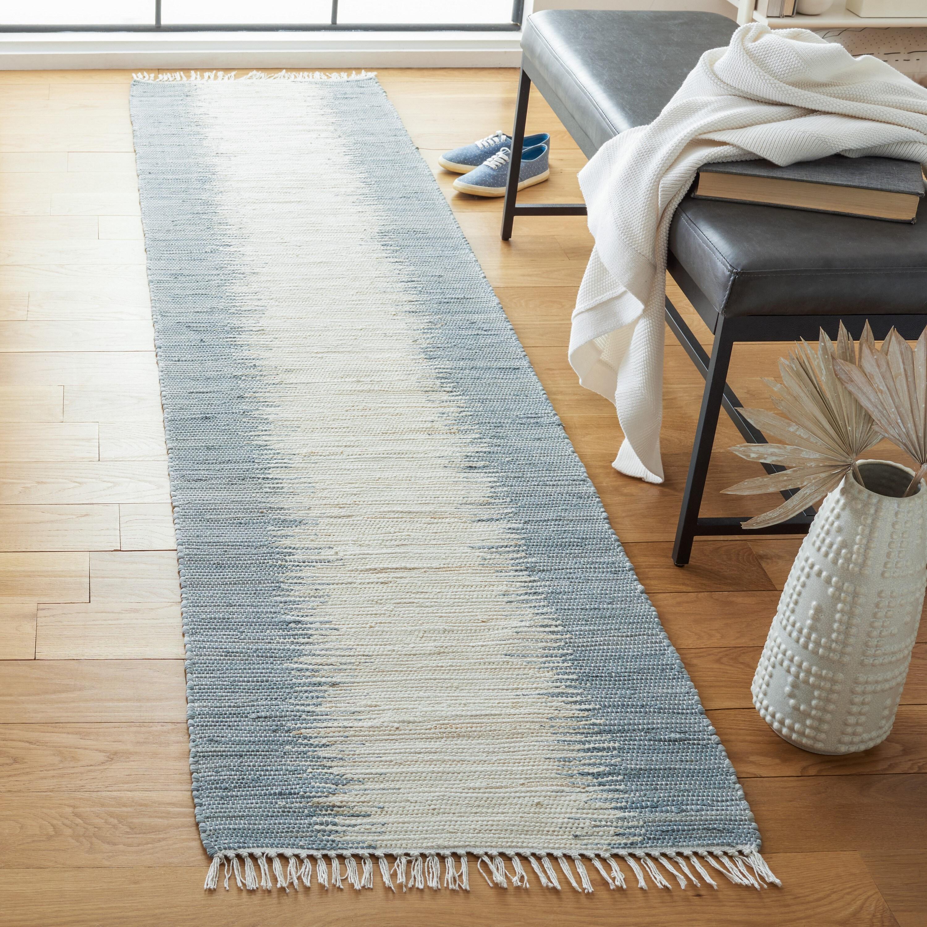 Montauk MTK751 Hand Woven Indoor Accent Rug - Grey - 2'3"x5' - Safavieh