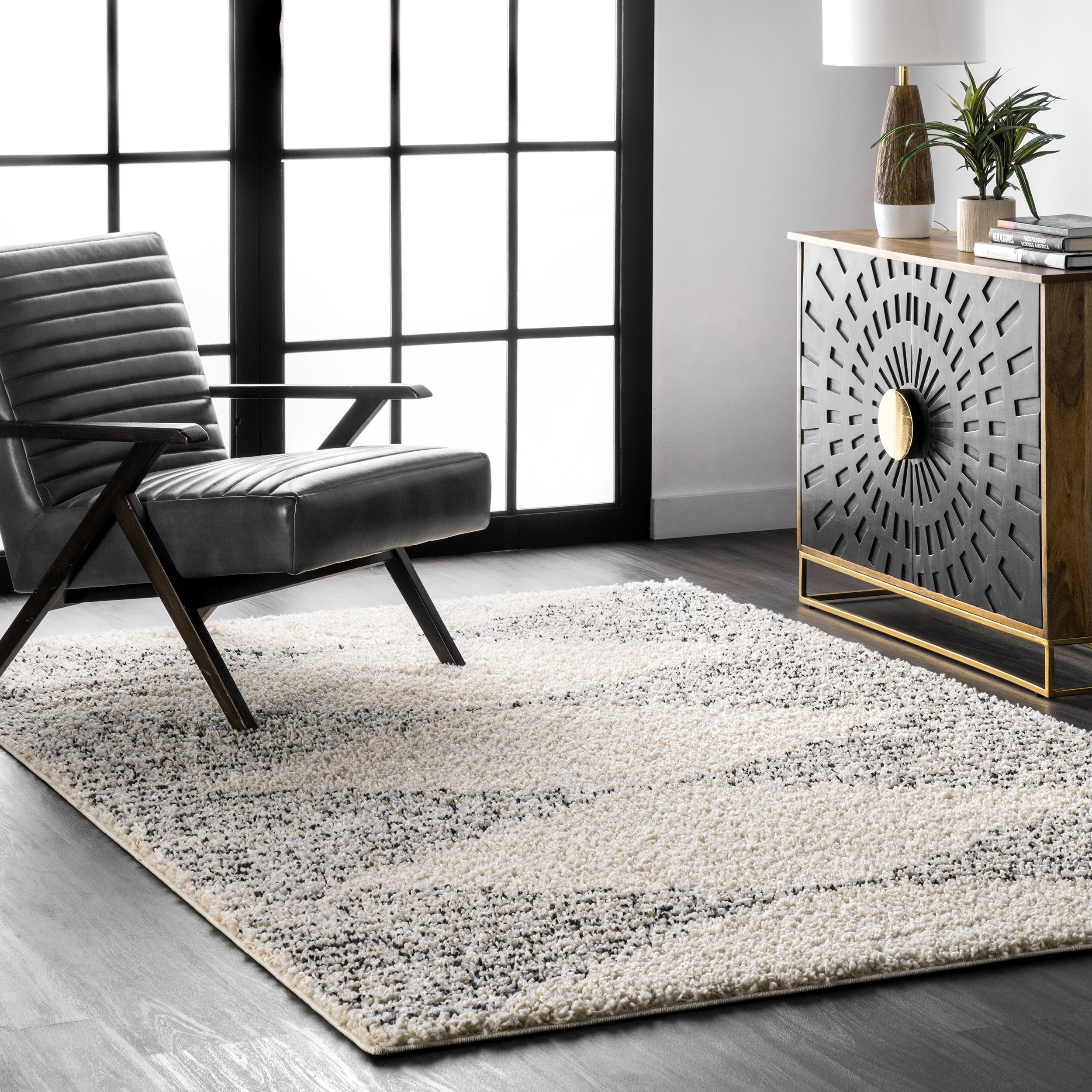 Nuloom Scarlette Diamond 2x6 Runner Shag Indoor Area Rug for Living Room Bedroom Dining Room Nursery Entryway Hallway, Off White/Charcoal