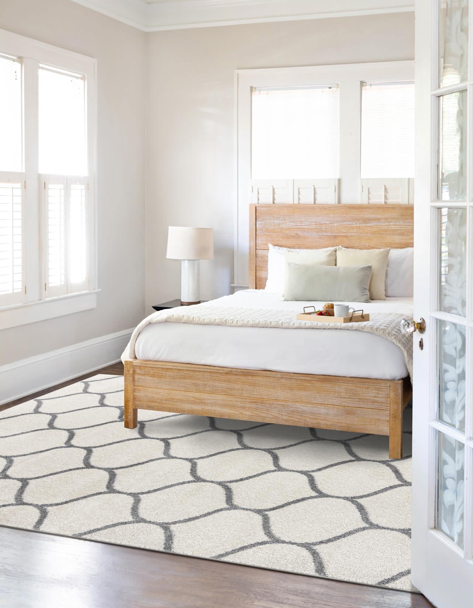 Unique Loom 3' 3 x 5' 3 Trellis Frieze Rounded Ivory Area Rug