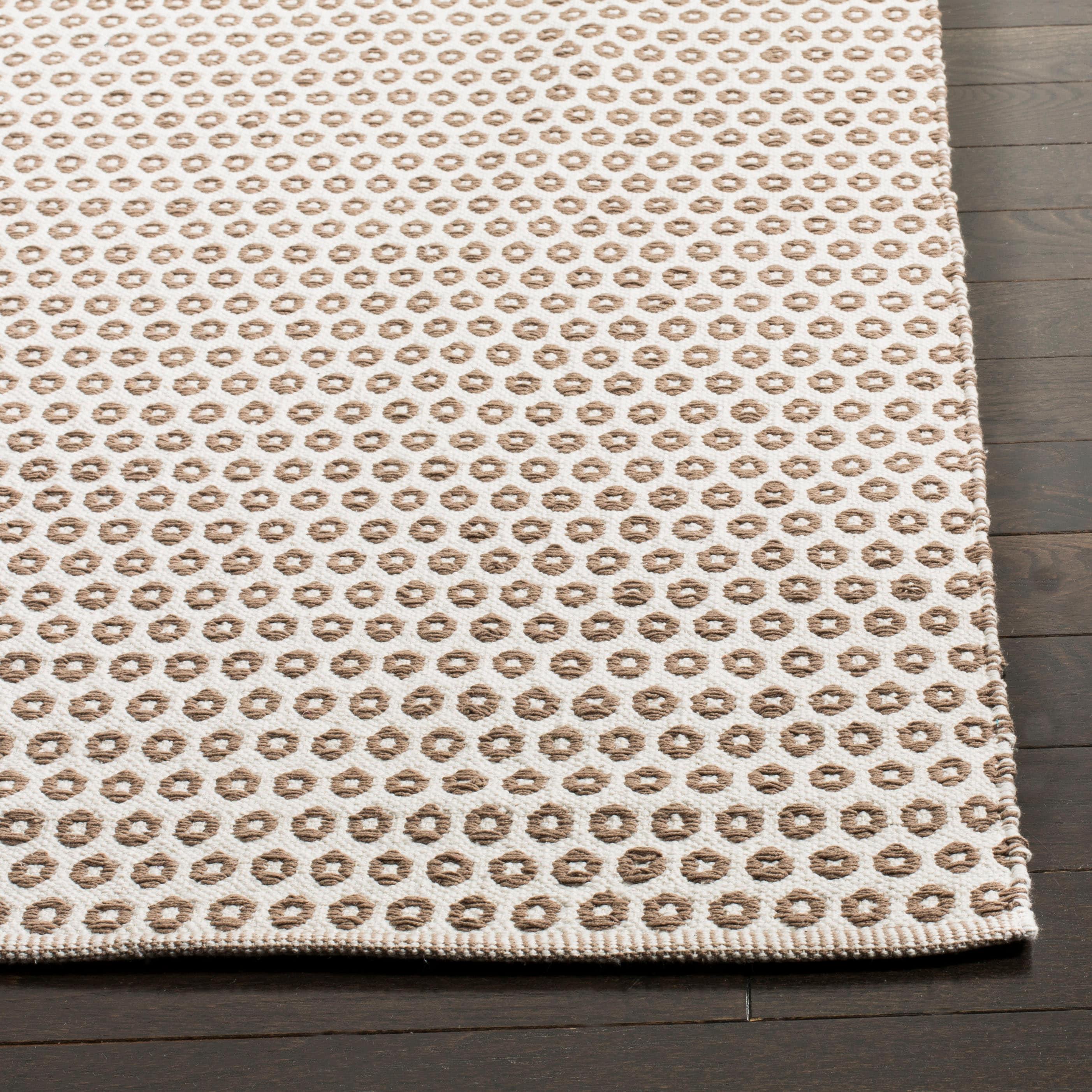 Montauk MTK616 Hand Woven Indoor Accent Rug - Taupe/Ivory - 3'x5' - Safavieh