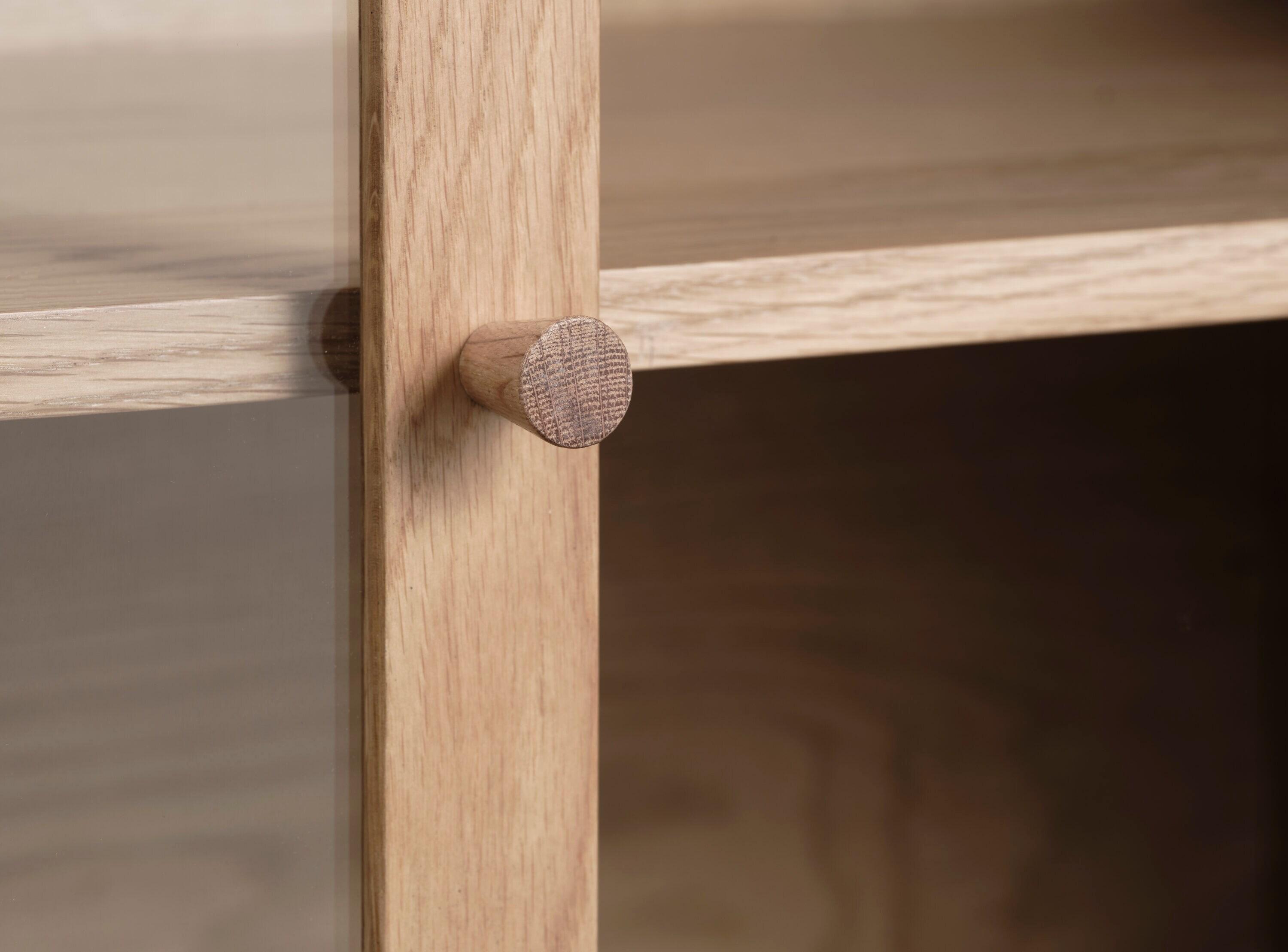 Modern 3-Door Glass Panel Sideboard - Natural Oak