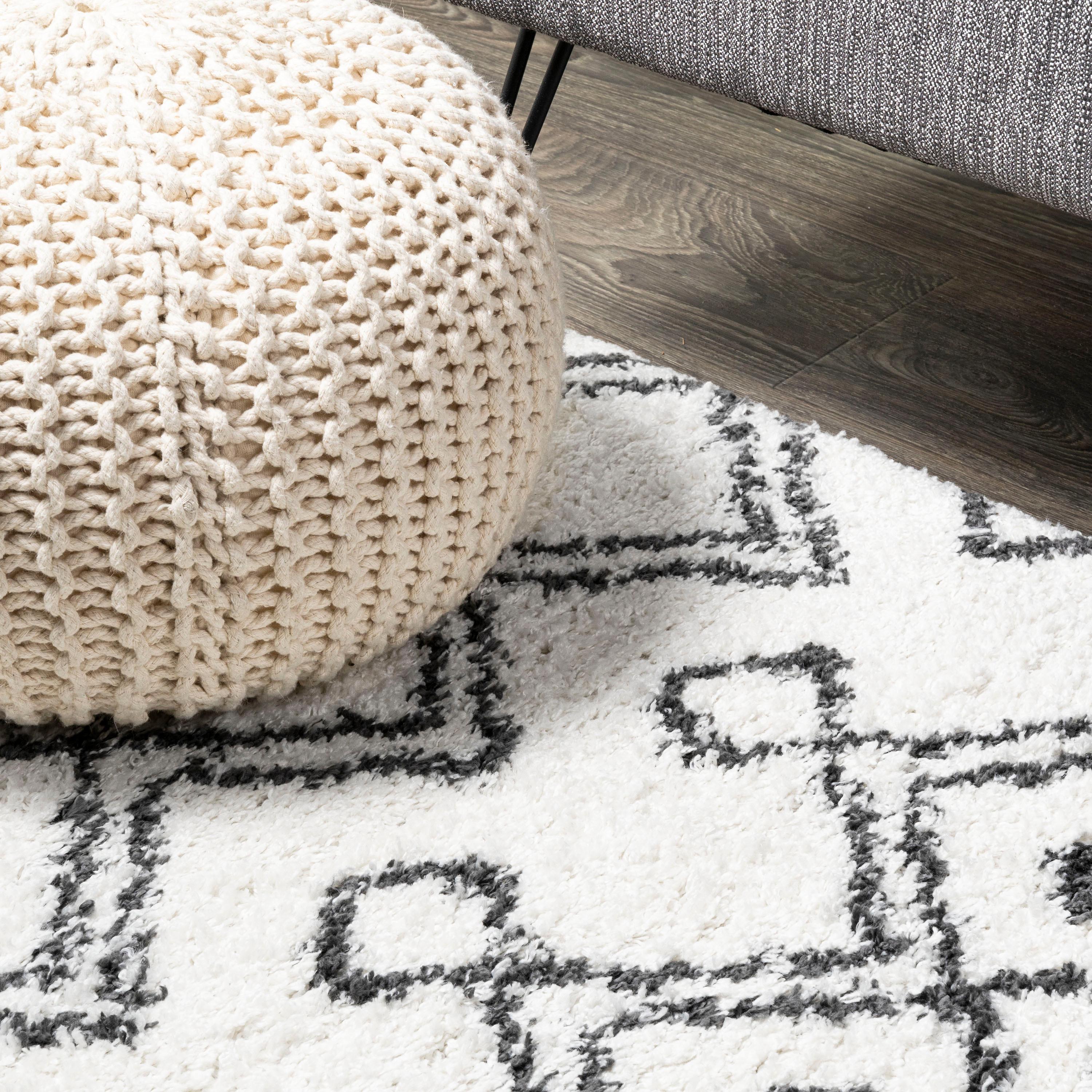 3'x5' Caimari Moroccan Diamond Shag Area Rug, White/Black - JONATHAN Y