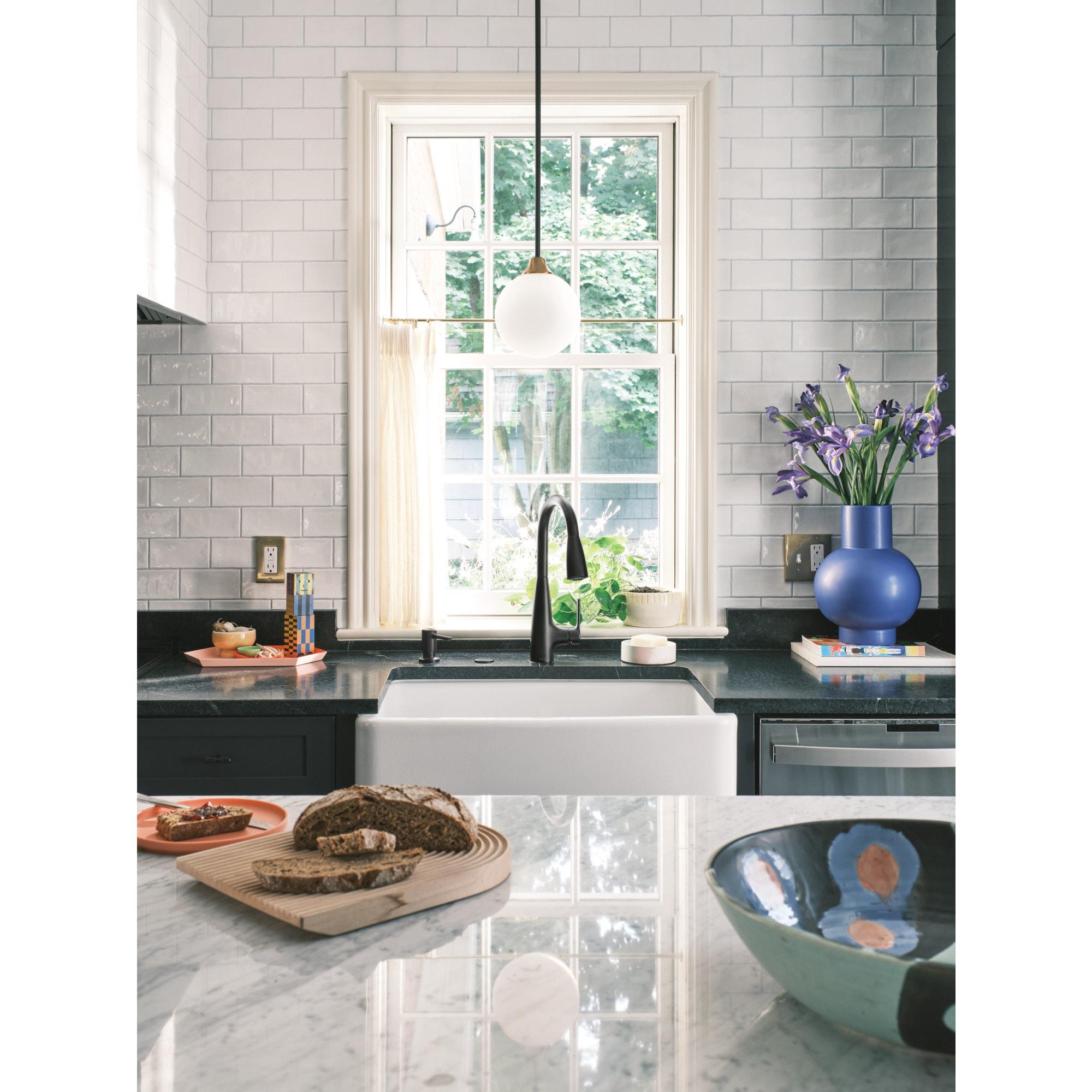 Moen 87627EIBL Haelyn Single-Handle Pull-Down Sprayer Kitchen Faucet with ColorCue Temperature Indicator, Matte Black