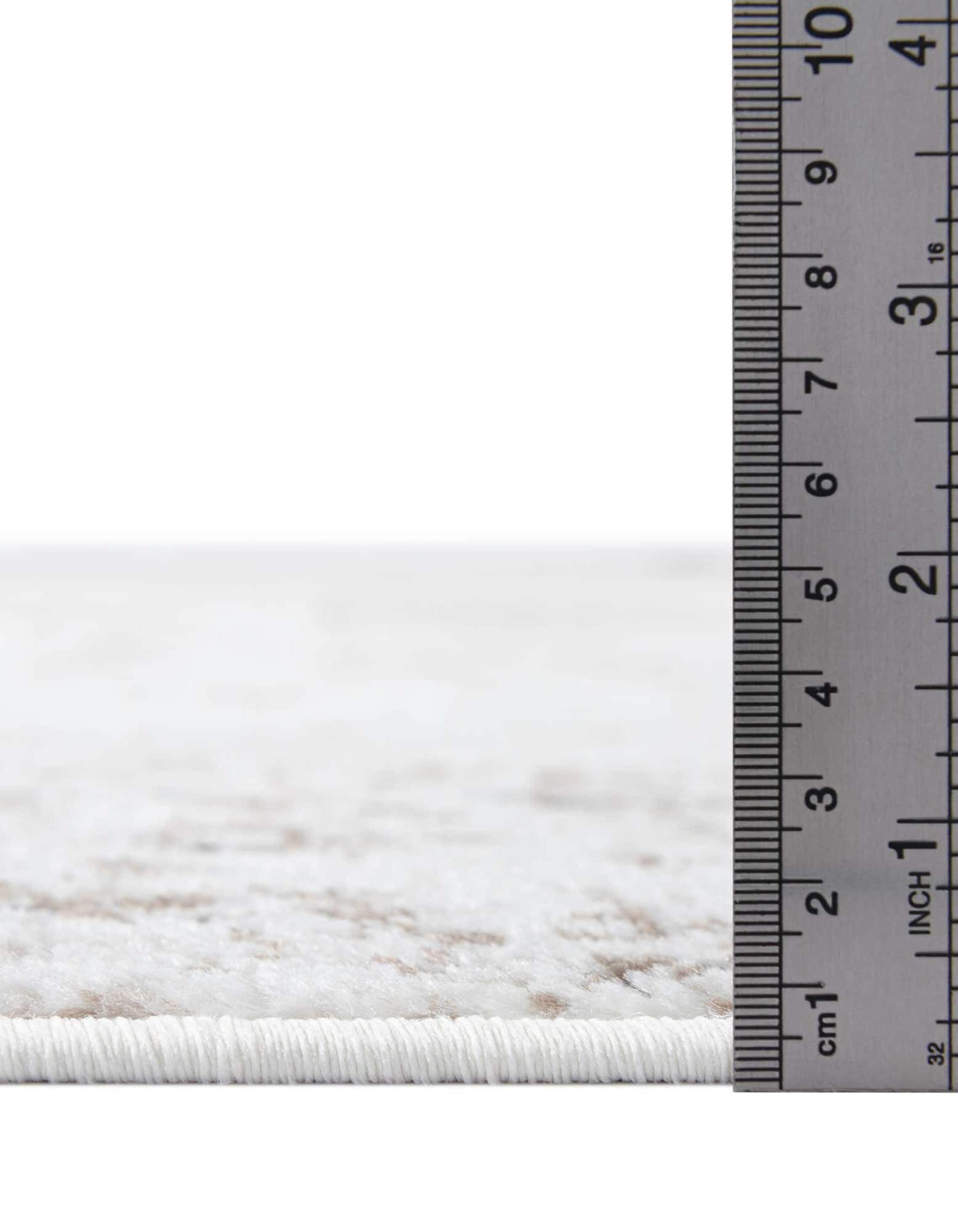 Unique Loom 3' 3 x 5' 3 Sofia Casino Beige Area Rug