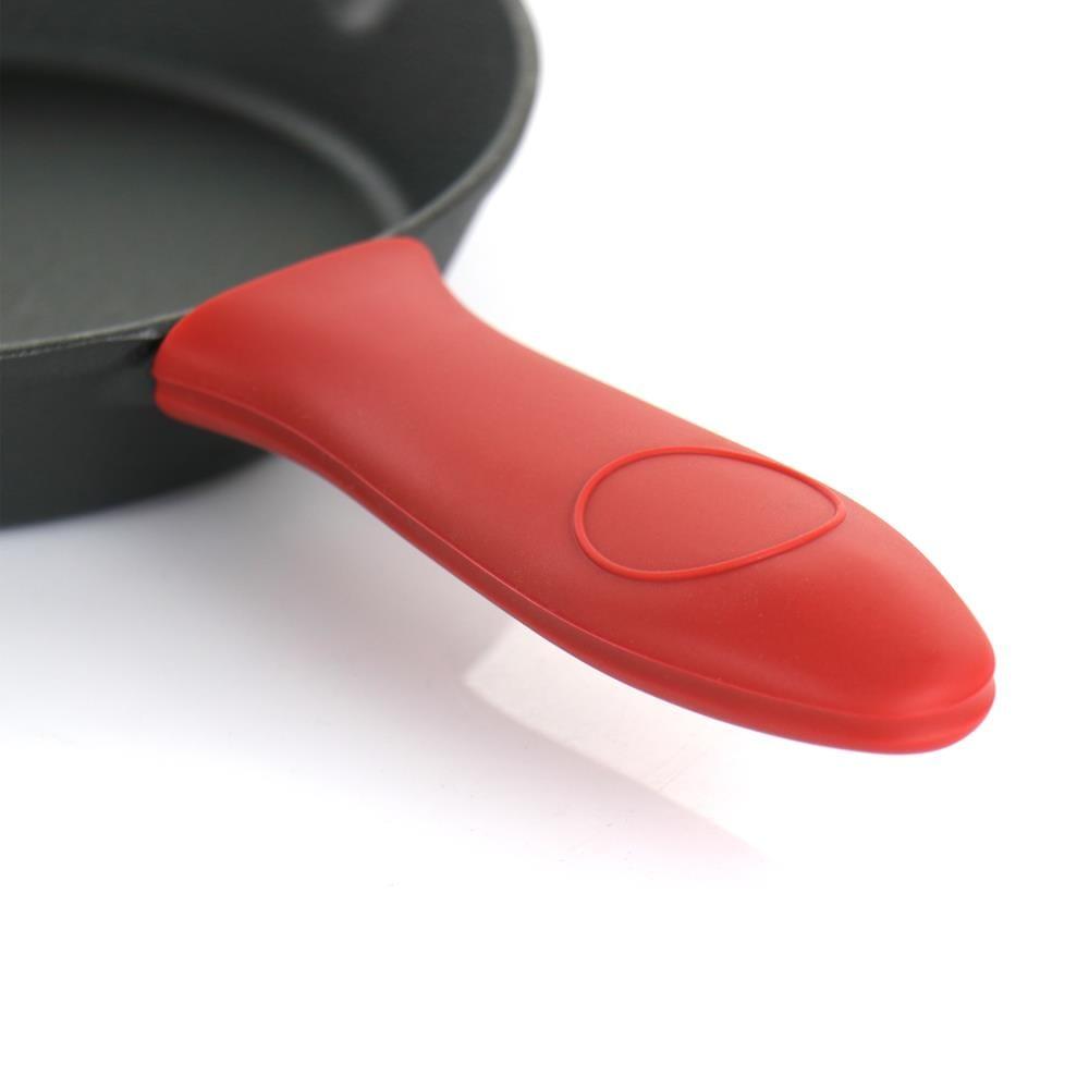 MegaChef Pre-Seasoned 6 Piece Cast Iron Skillet Set with Lids and Red Silicone Holders