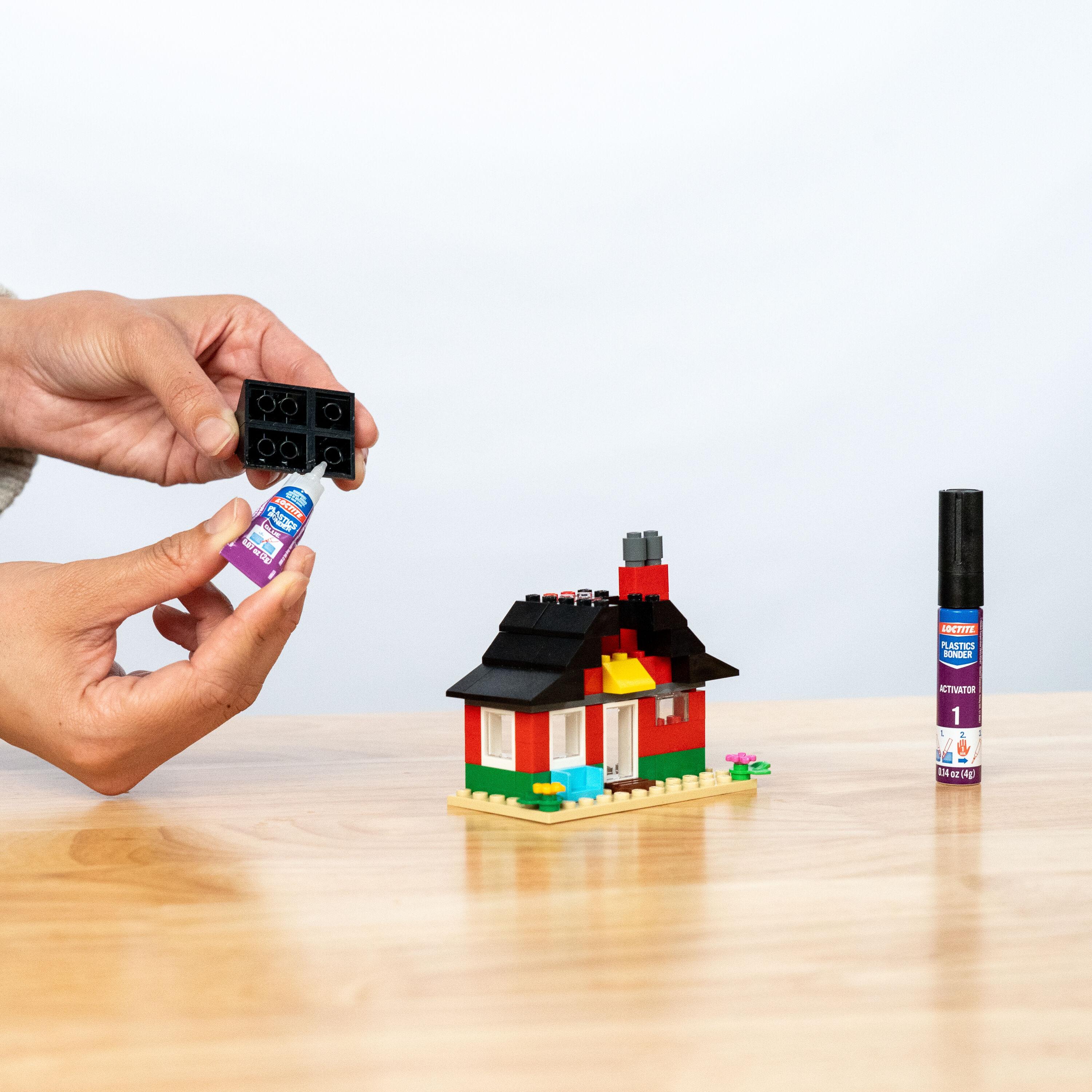 Loctite Super Glue Plastics Bonder, 1-0.14 oz Activator Stick + 1-0.07 oz Glue Tube, Clear 0.21 oz Kit