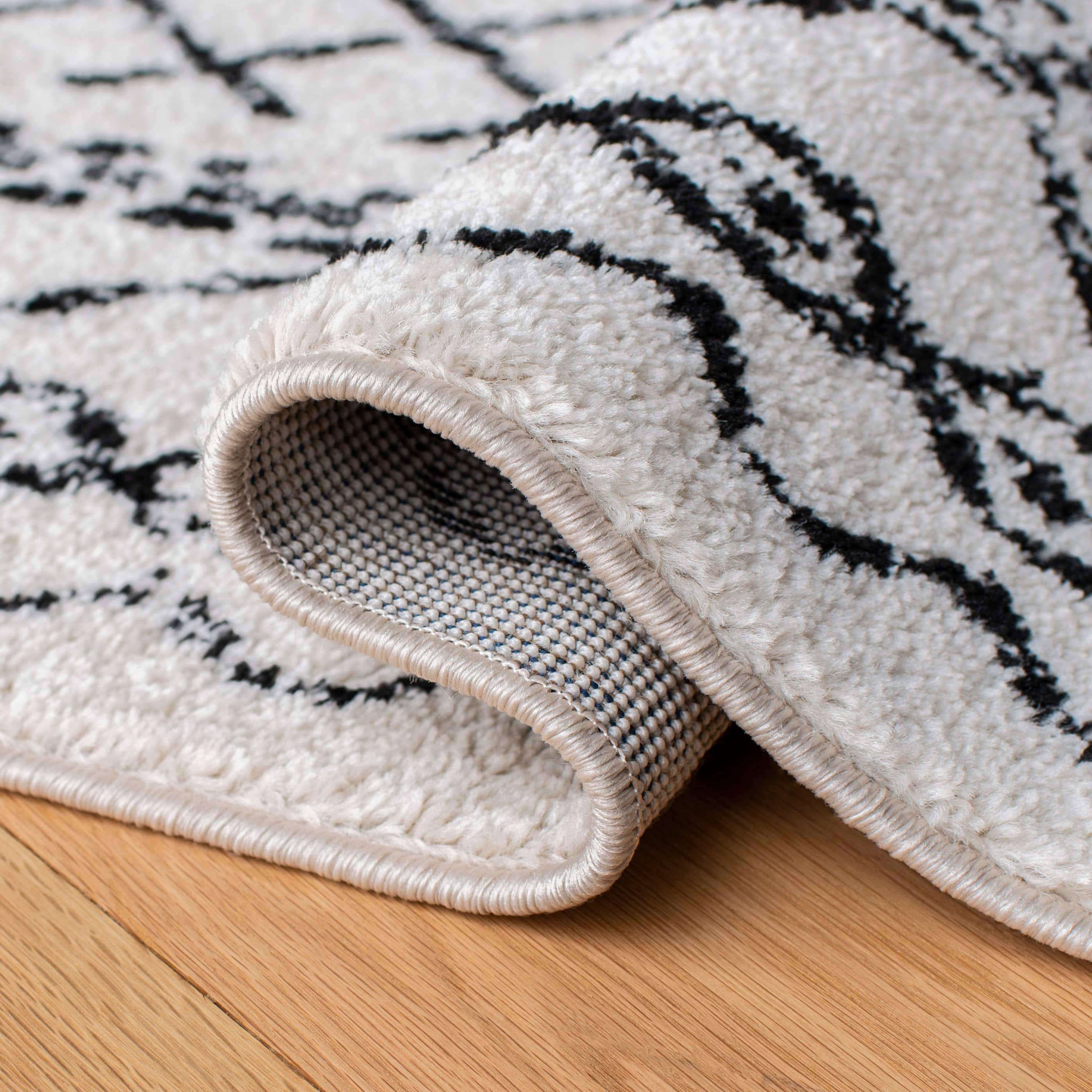Tulum TUL268 Power Loomed Area Rug - Ivory/Black - 6'7"x6'7" - Safavieh.