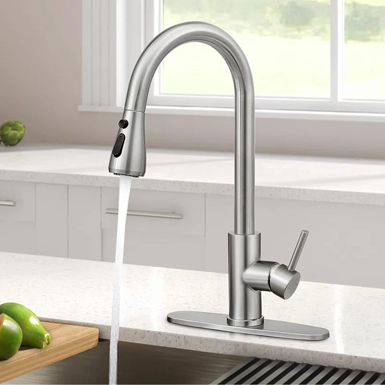 Single Handle Kitchen Faucet Pull Down Sprayer Kitchen Faucet with Deck Plate in Brushed Nickel