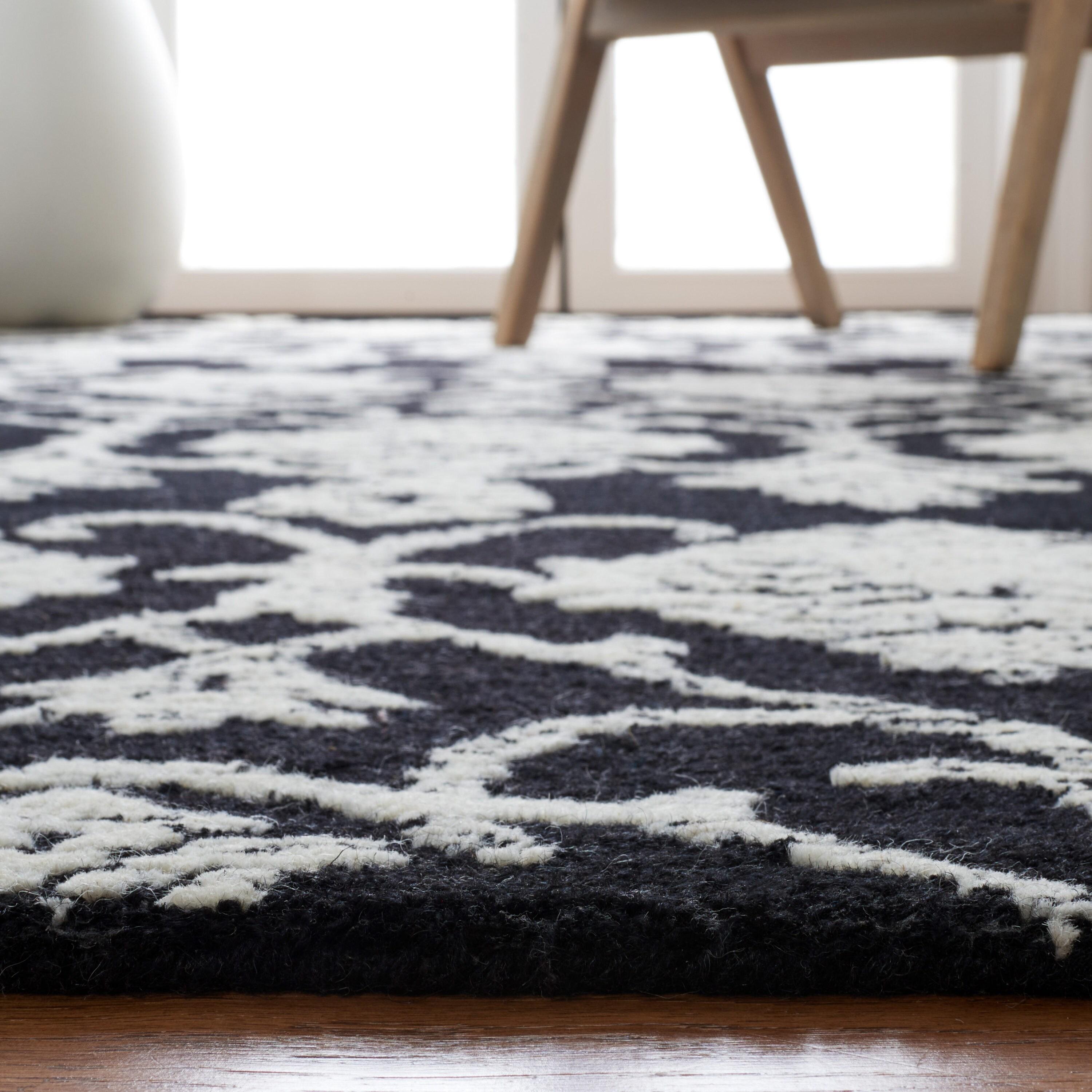 Metro MET996 Hand Tufted Area Rug - Black/Ivory - 6'x9' - Safavieh.