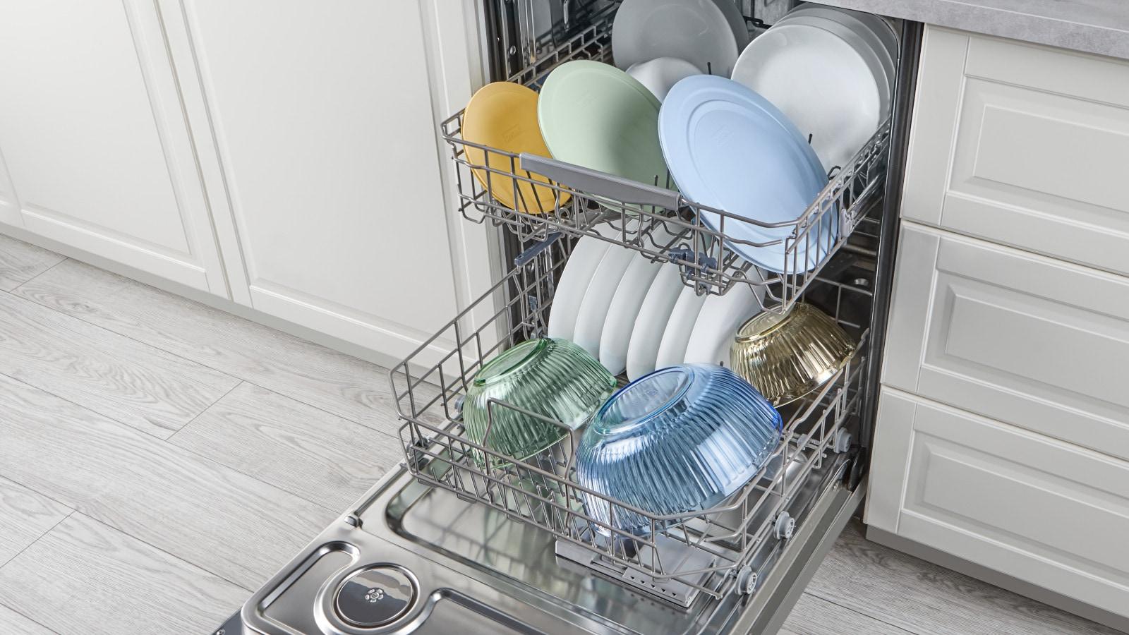 Pyrex® Sculpted Tinted 6pc Lidded Mixing Bowl Set: Glass Bowls with Lids, Dishwasher-Safe, Multicolored