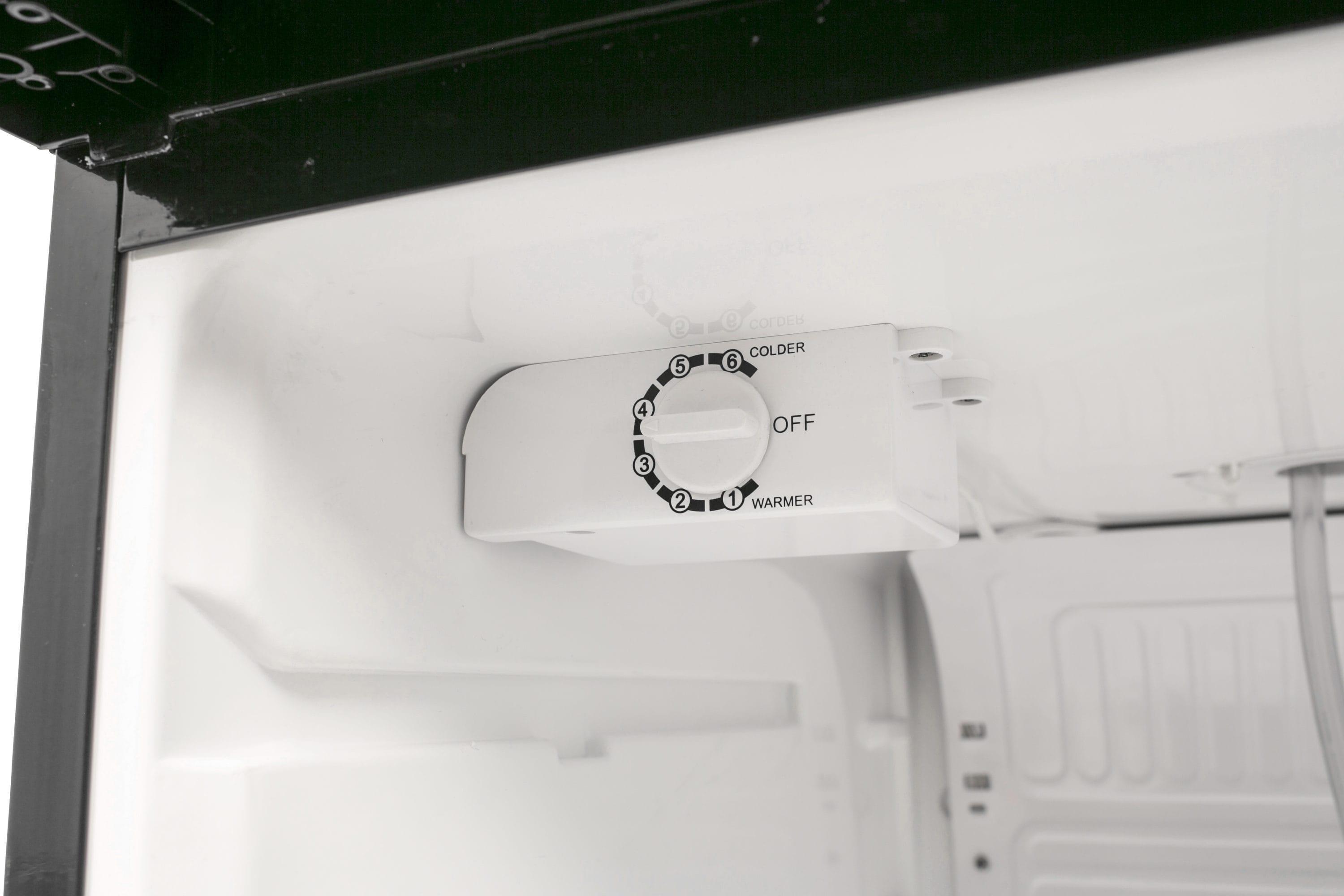 EdgeStar EdgeStar 4.9 Cubic Feet Single Tap Freestanding Kegerator with Adjustable Temperature