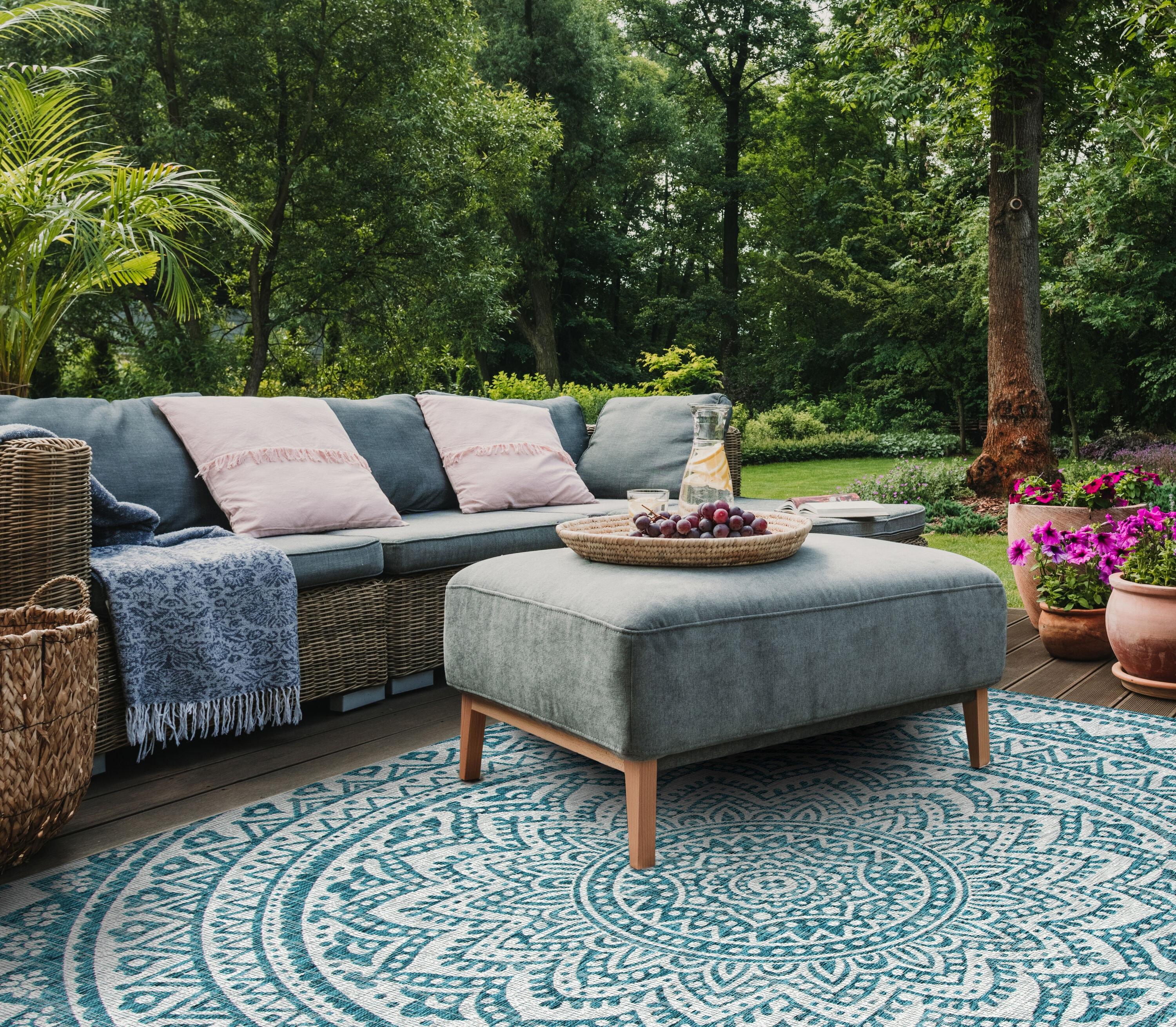 Courtyard CY8734 Power Loomed Indoor and Outdoor Area Rug - Light Grey/Teal - 4'x5'7" - Safavieh