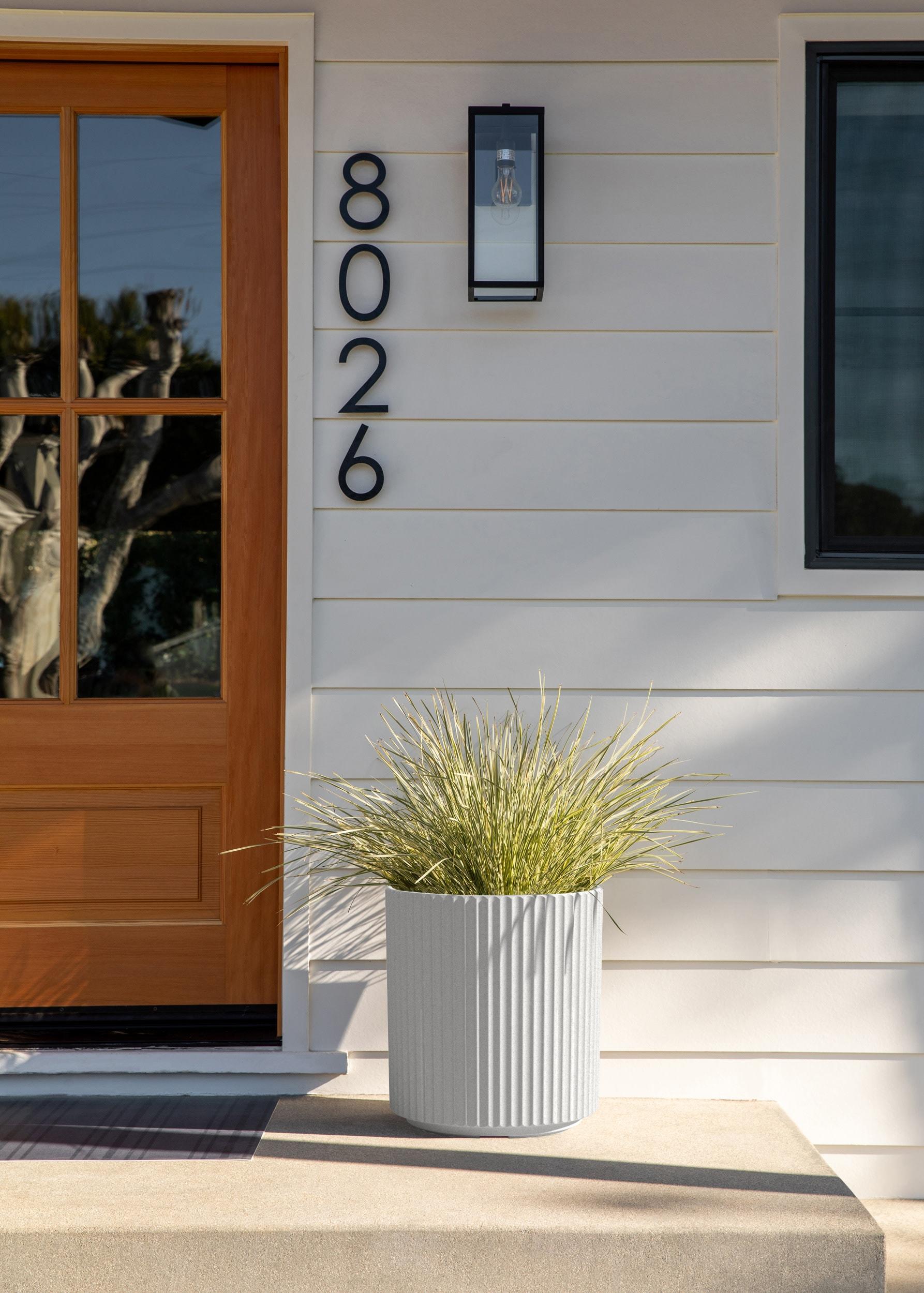 Demi Series Round Planter