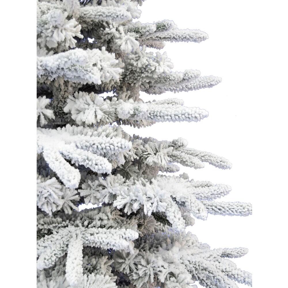 White Pine 7.5' Christmas Tree