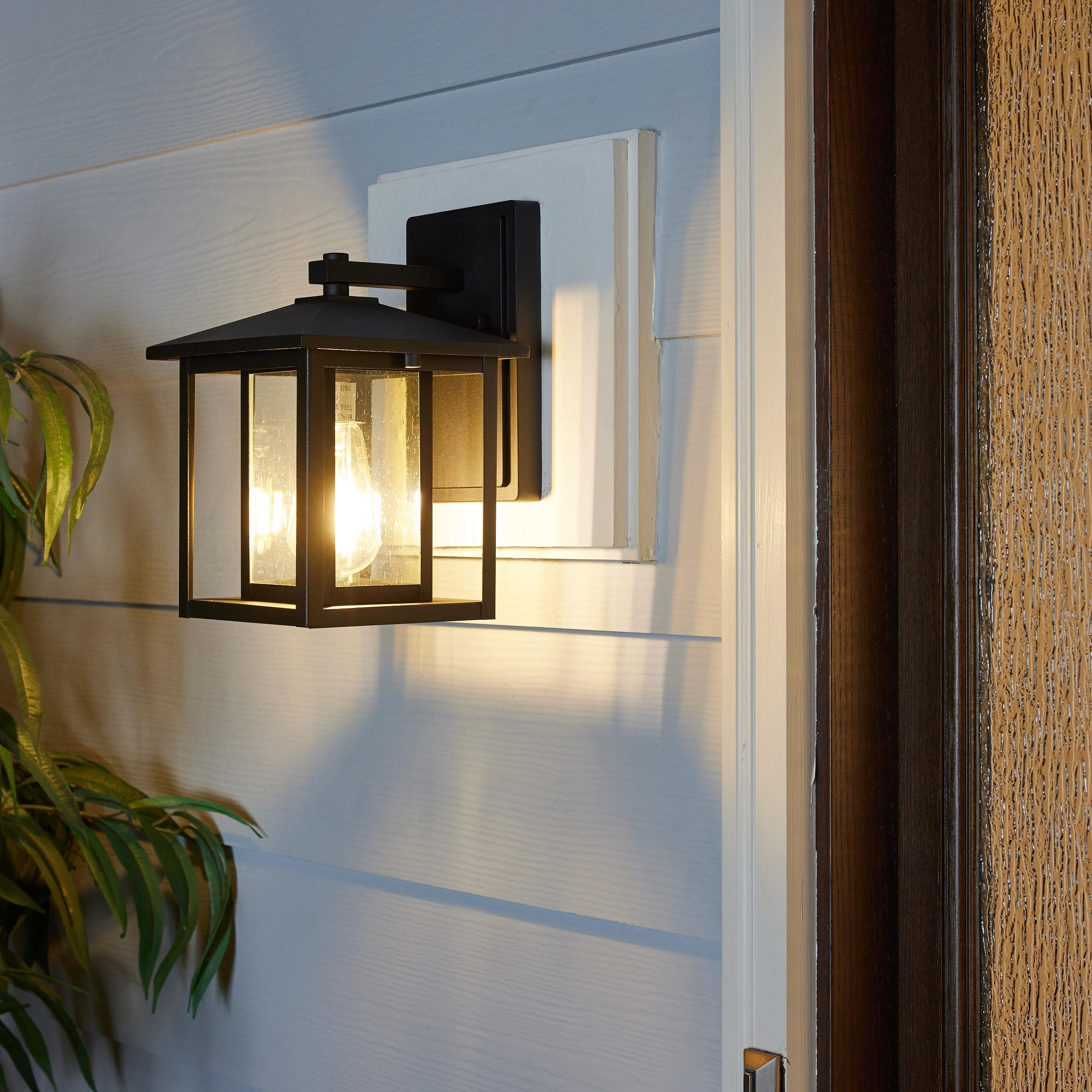 Hunnington 1-Light Black Outdoor 11 in. Wall Lantern Sconce