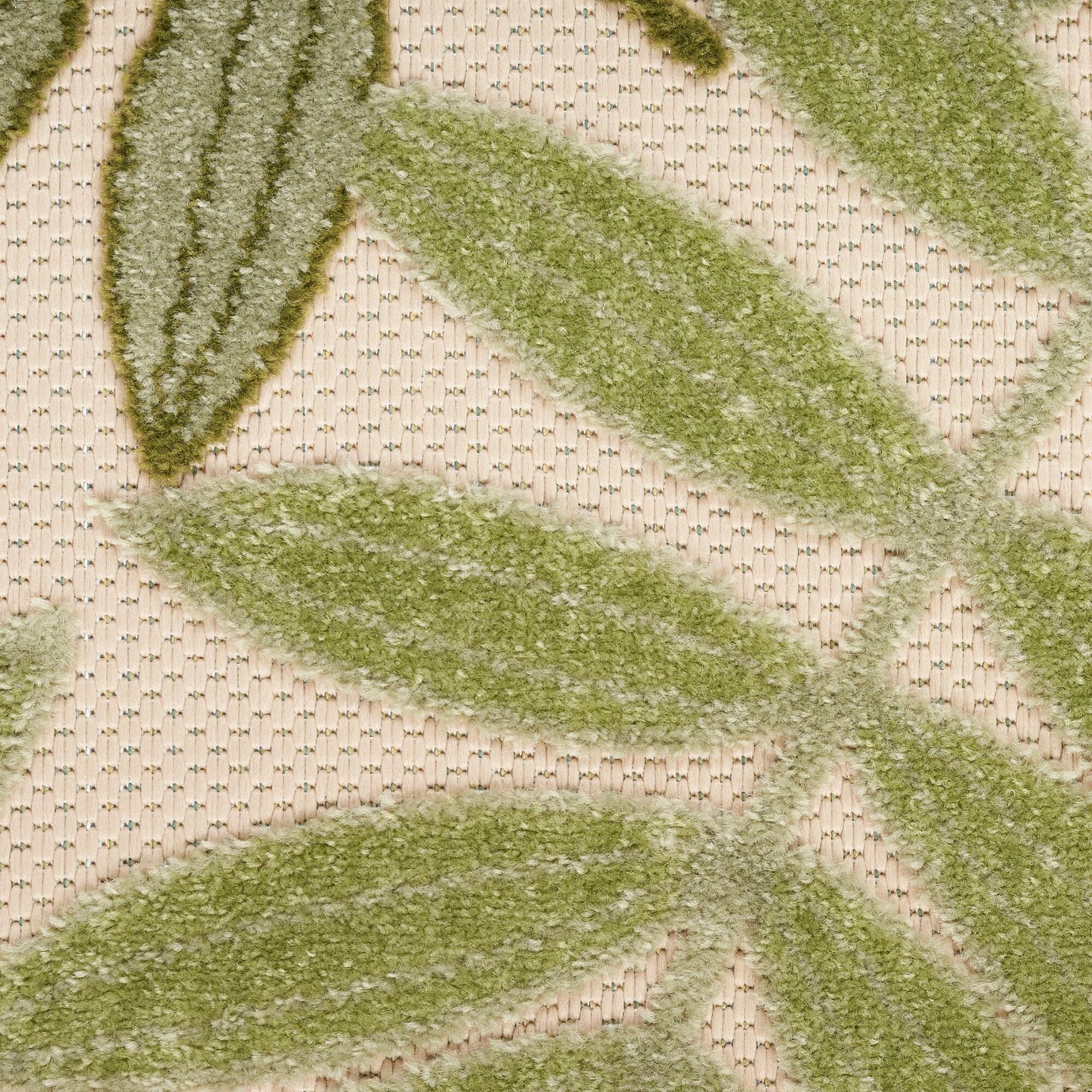Nourison Aloha Floral Leaf Flatweave High-Low Indoor Outdoor Round Rug Ivory Green 5'3" x 5'3"