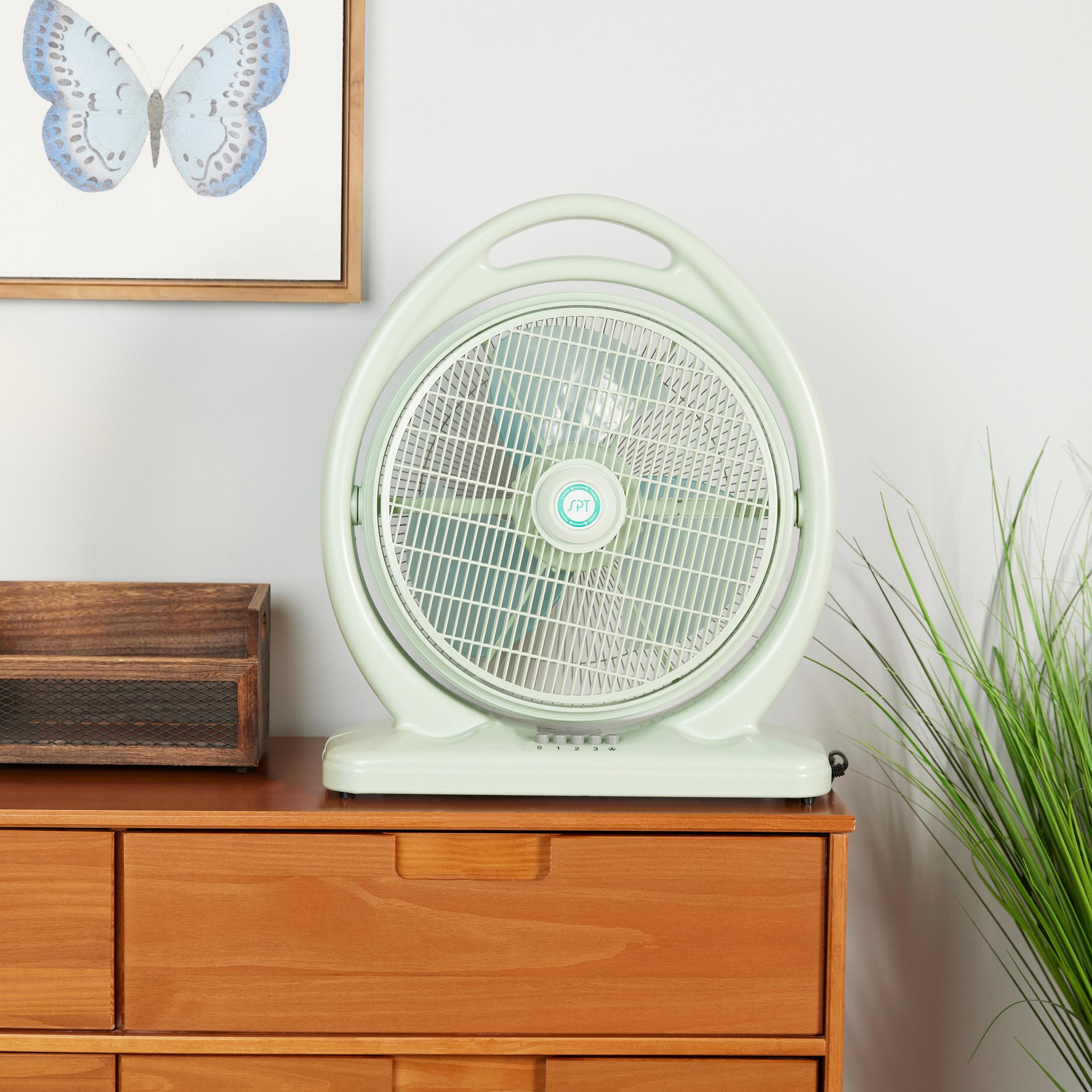 Sunpentown 14 in Powerful Air Delivery Box fan