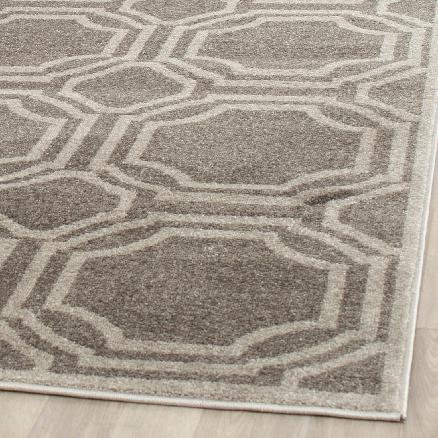Amherst AMT411 Power Loomed Area Rug - Grey/Light Grey - 7'x7' - Safavieh.