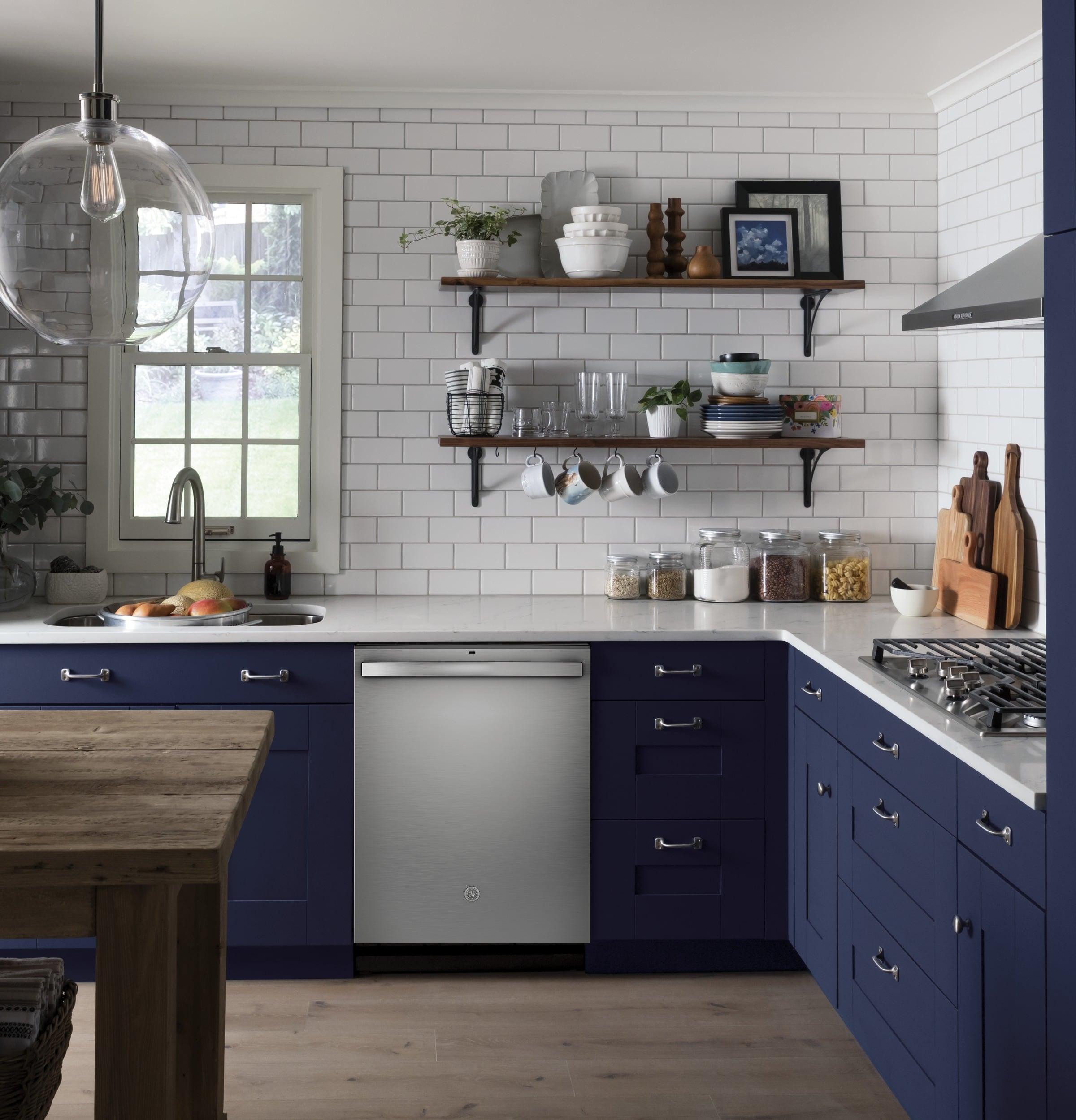 30" 350 CFM Convertible Wall Mount Range Hood with Night light