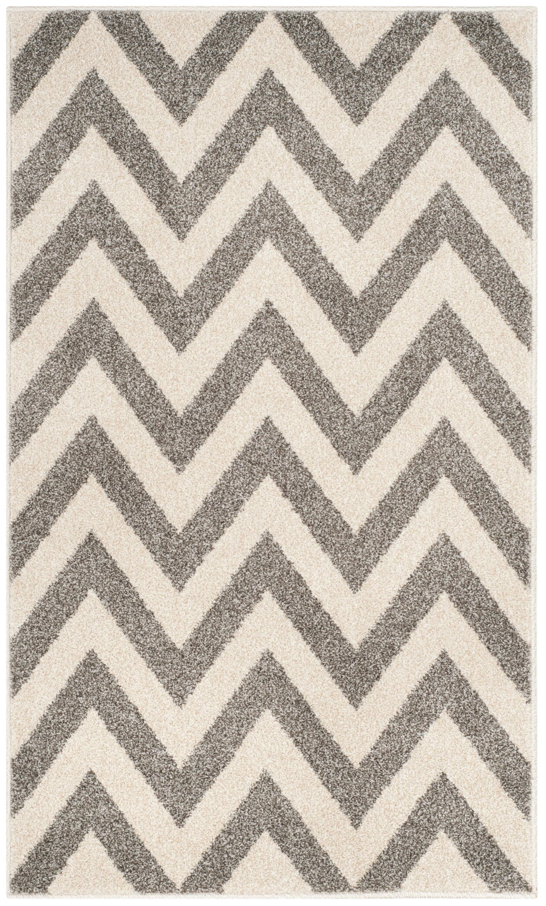 Amherst AMT419 Power Loomed Indoor Accent Rug - Dark Grey/Beige - 2'6"x4' - Safavieh