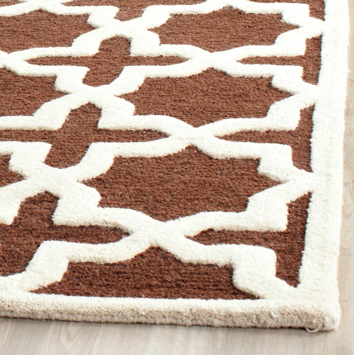 Cambridge CAM125 Tufted Indoor Area Rug - Dark Brown/Ivory - 4'x6' - Safavieh