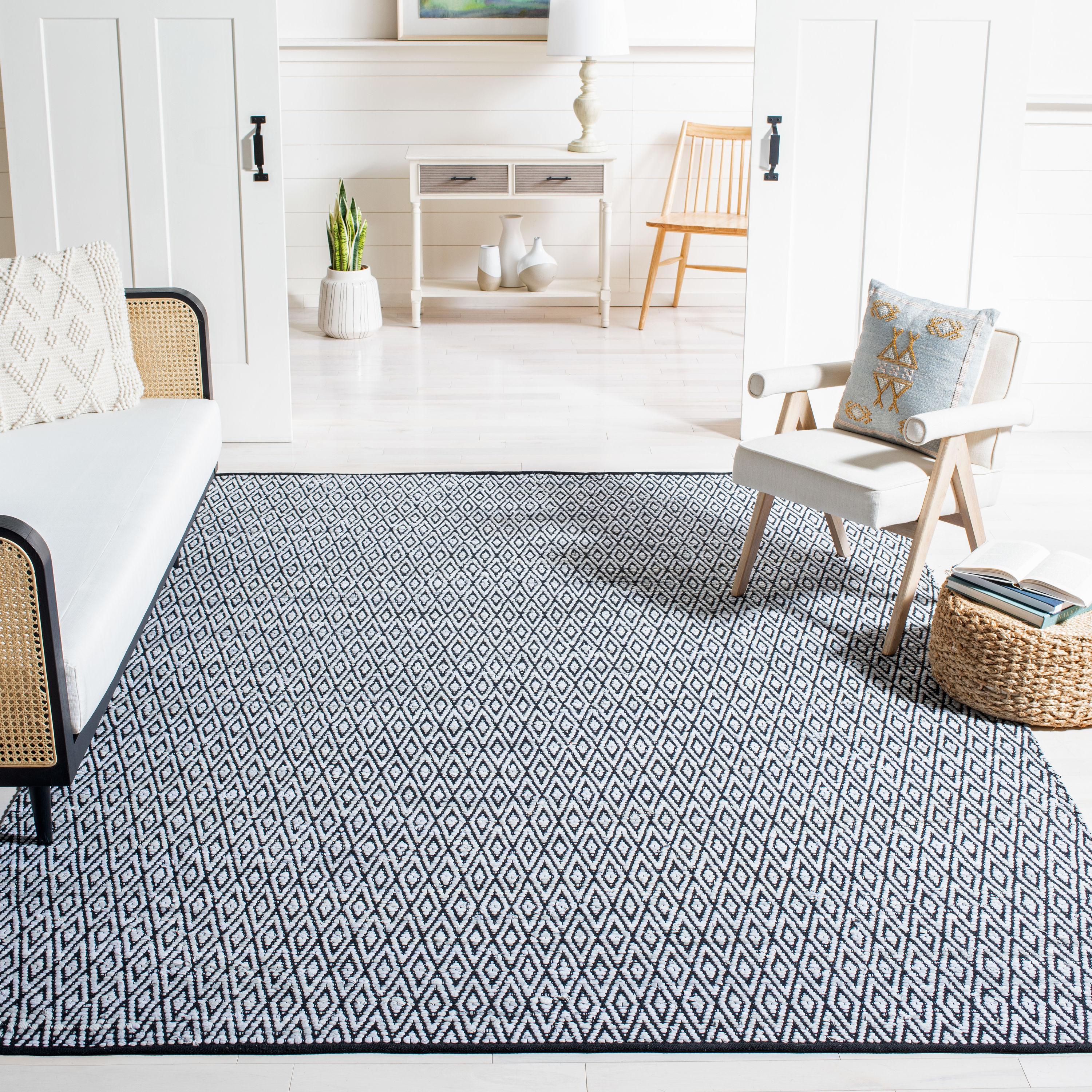 Montauk MTK621 Hand Woven Indoor Area Rug - Grey/Black - 6'x9' - Safavieh