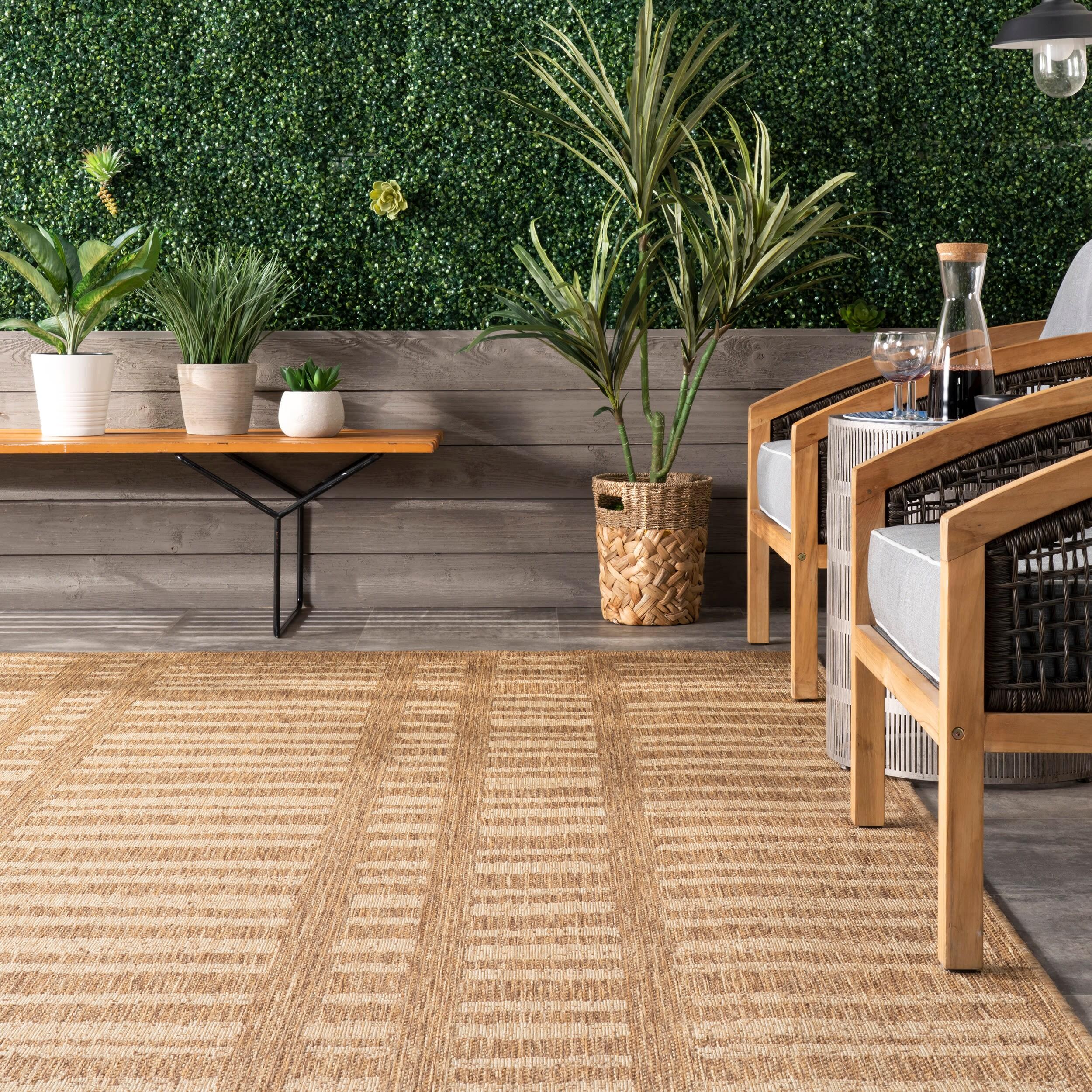 nuLOOM 4' x 6' Outdoor Performance Area Rug, Stain Resistant, Weather Resistant, High Traffic, Patio, Balcony, Outside, Marin Brown