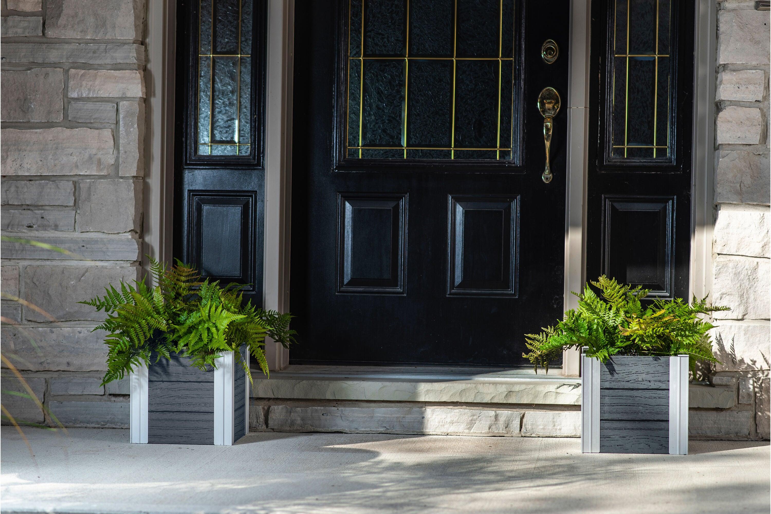 Urbana Planter Box