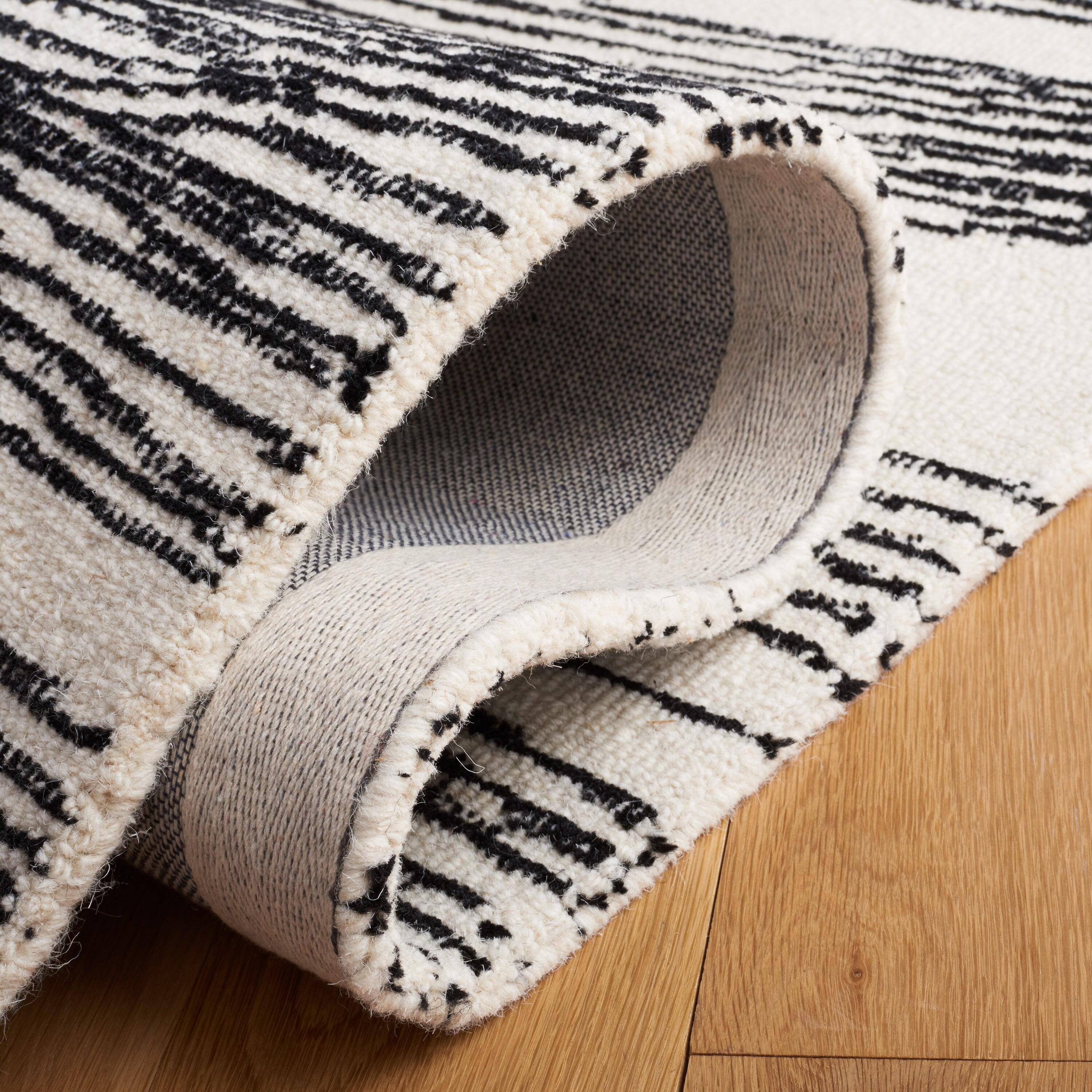 Metro MET995 Hand Tufted Indoor Area Rug - Ivory/Black - 8'x10' - Safavieh