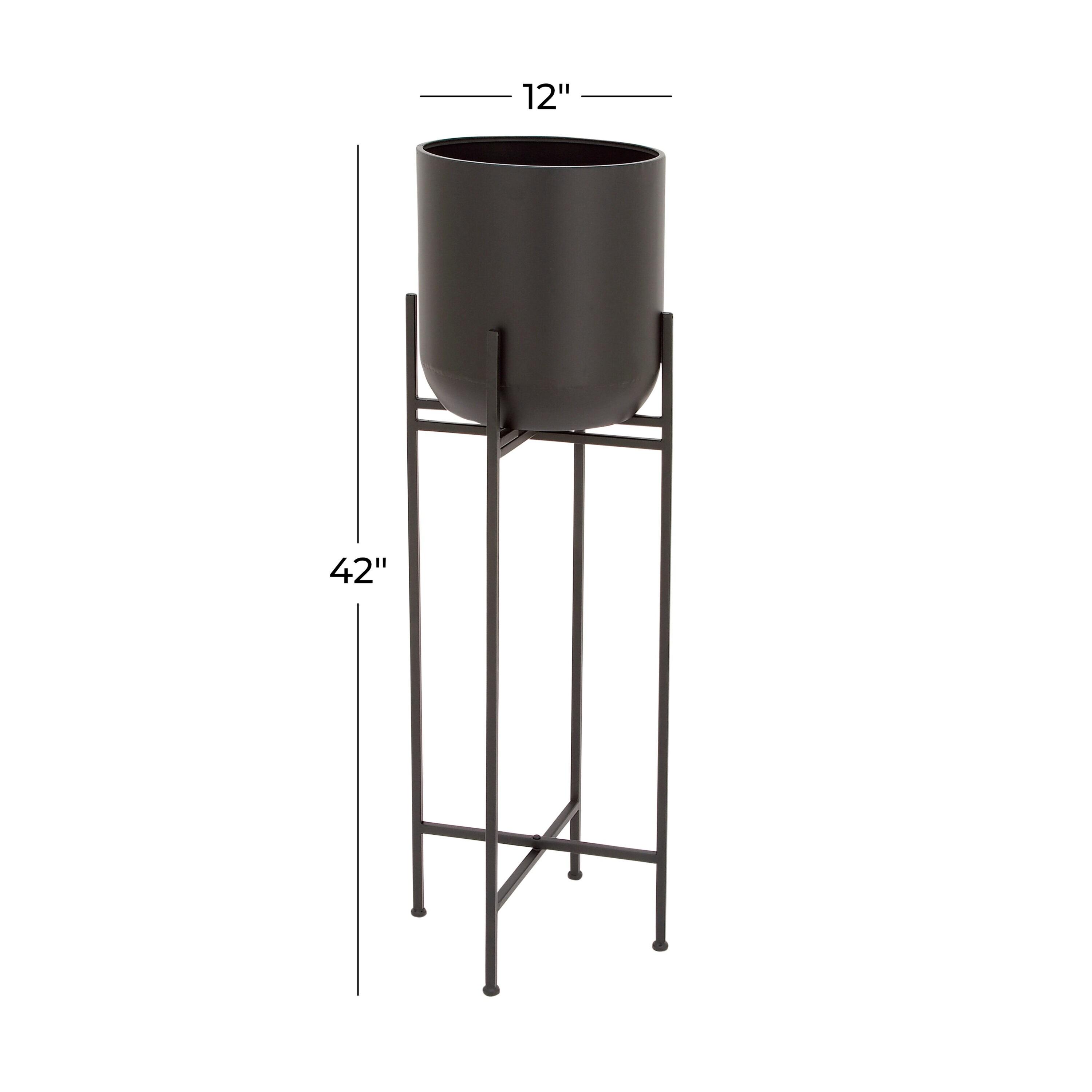 Olivia & May Modern With Stand Iron Planter Pots Black