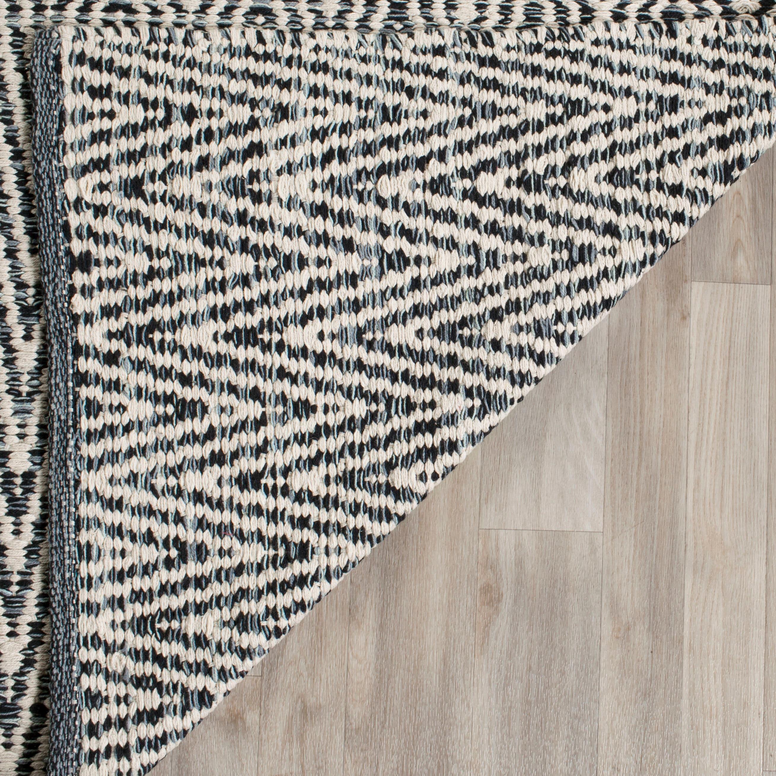 Montauk MTK411 Hand Woven Indoor Accent Rug - Ivory/Dark Grey - 3'x5' - Safavieh.