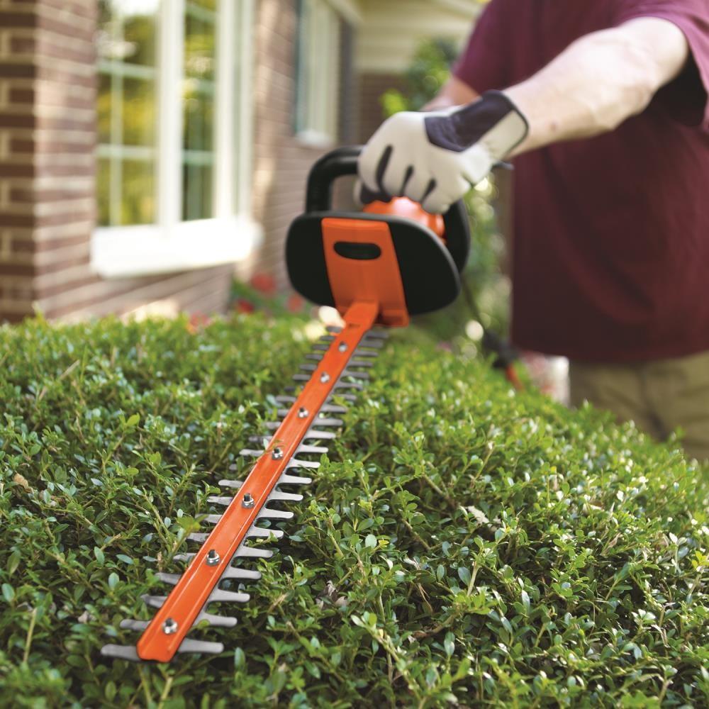 BLACK+DECKER HH2455 3.3 Amp HedgeHog 24" Hedge Trimmer with Rotating Handle