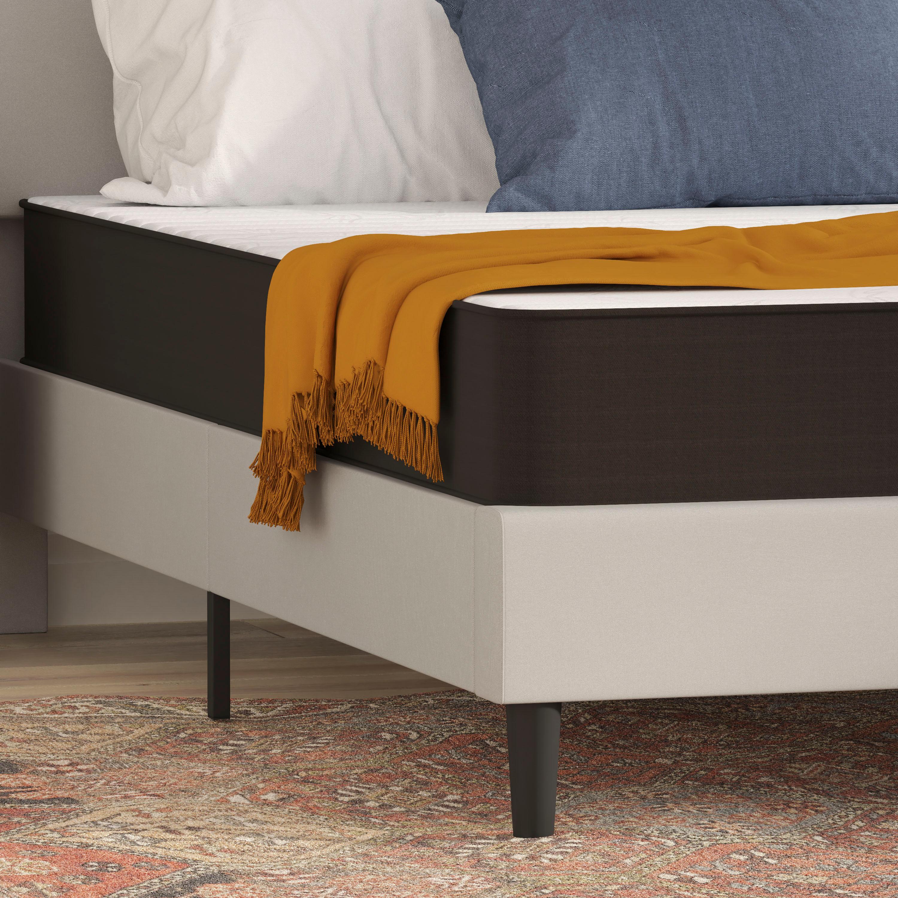 Flash Furniture Capri Comfortable Sleep 8 Inch CertiPUR-US Certified Foam and Innerspring Hybrid Mattress, Queen Mattress in a Box
