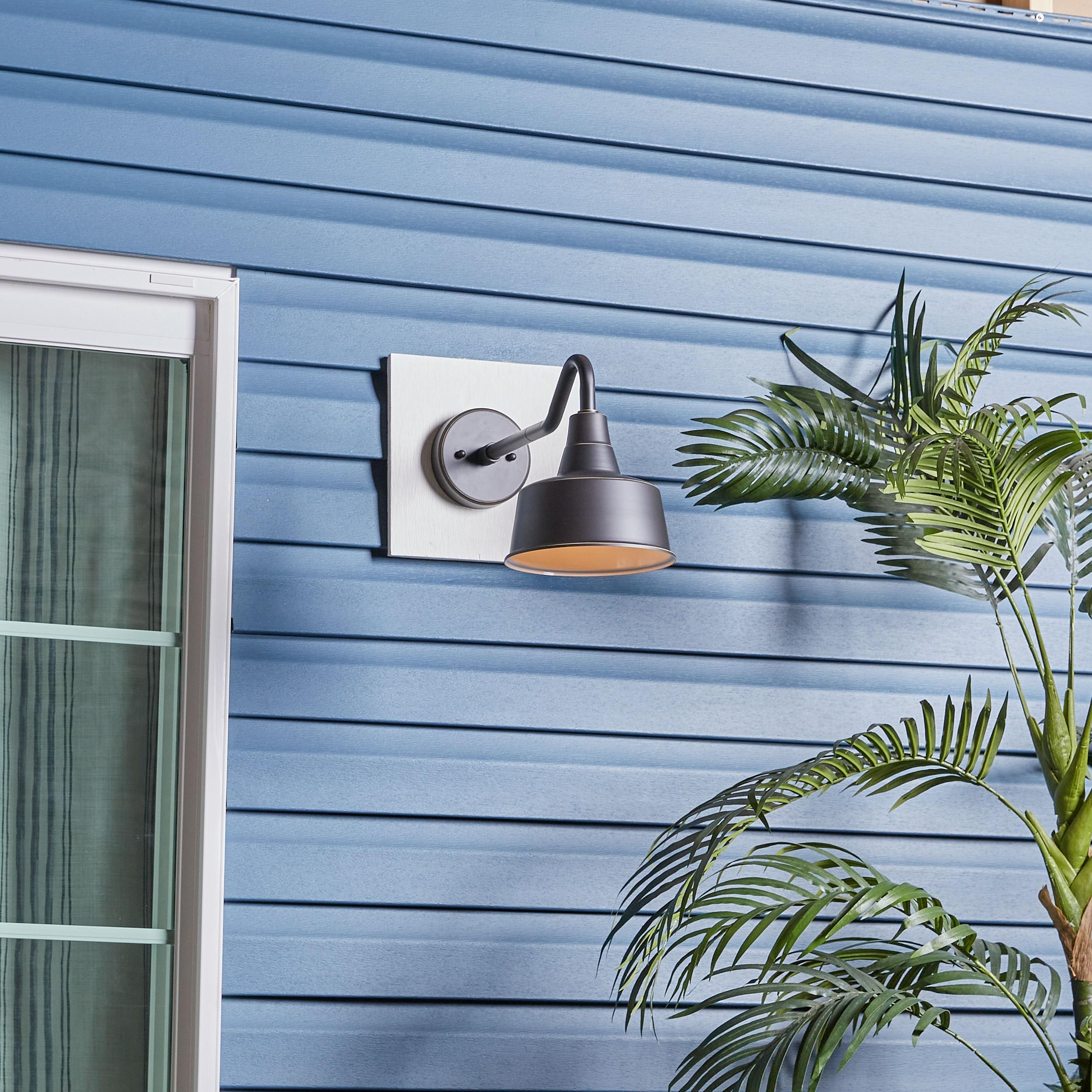 Small One Light Outdoor Wall Lantern