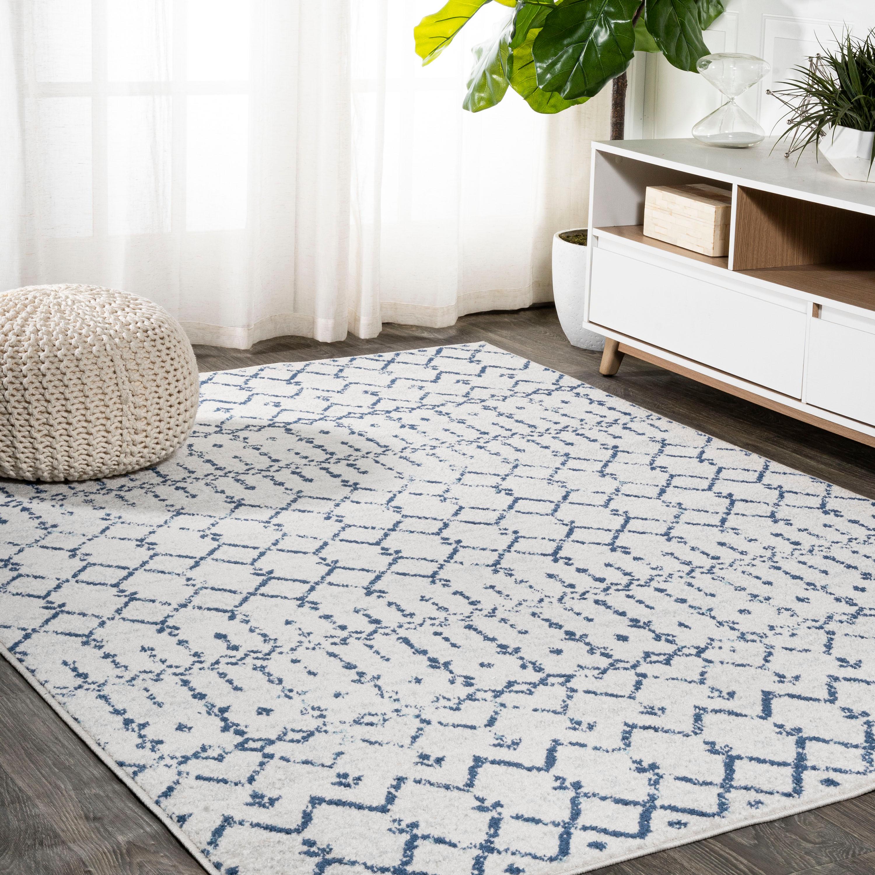 5'x 8' Morrocan Hype Boho Vintage Diamond Area Rug, Cream/Navy - JONATHAN Y